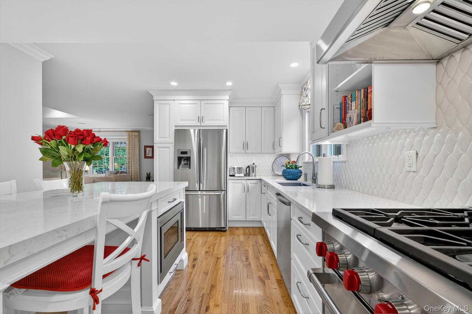 437 Andrews Road, Mineola, NY 11501