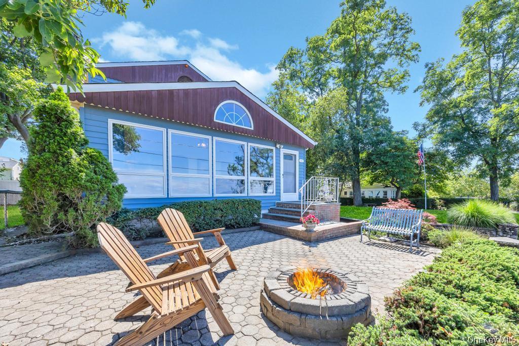 120 Soundview Drive, Rocky Point, NY 11778