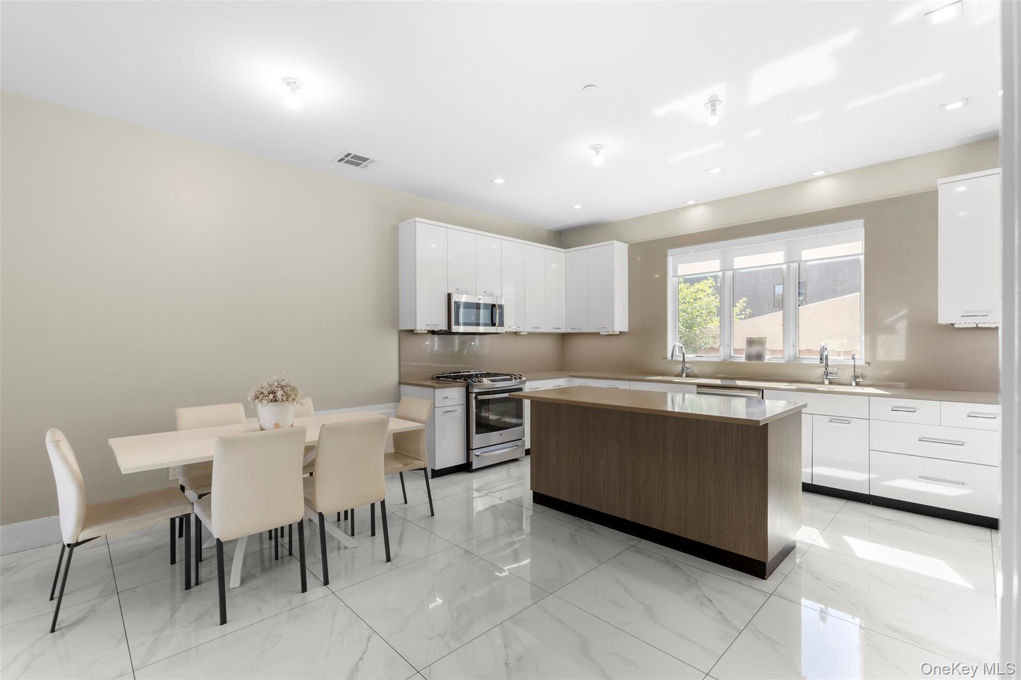 64 N Cole Avenue # 111, Spring Valley, NY 10977