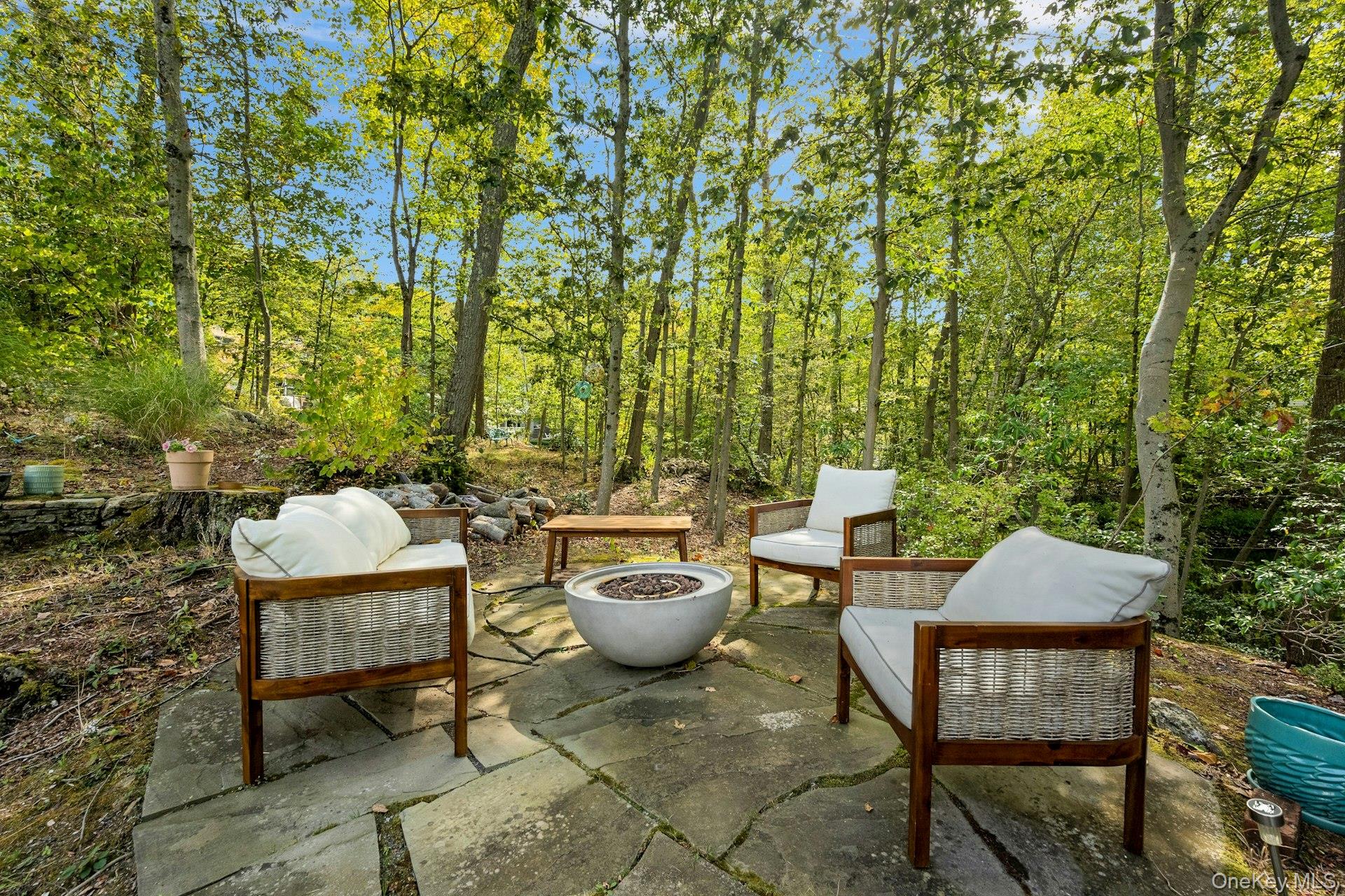 174 Lake Shore Drive, Pleasantville, NY 10570