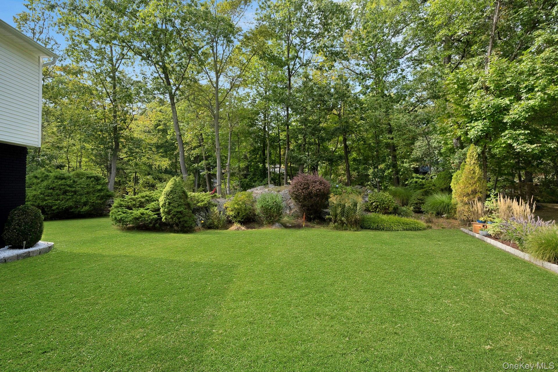 174 Lake Shore Drive, Pleasantville, NY 10570