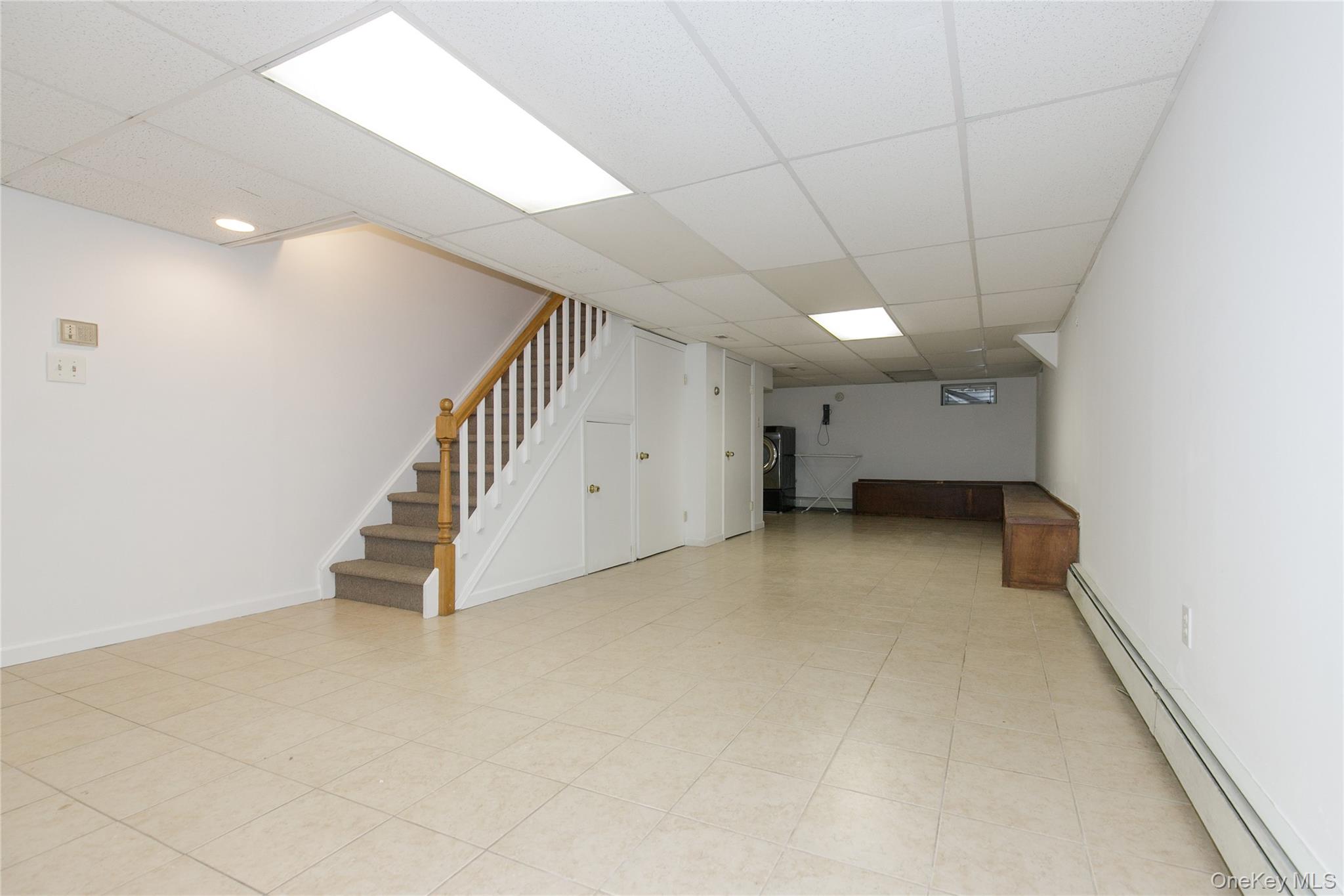 43 ELM Street, Great Neck, NY 11021