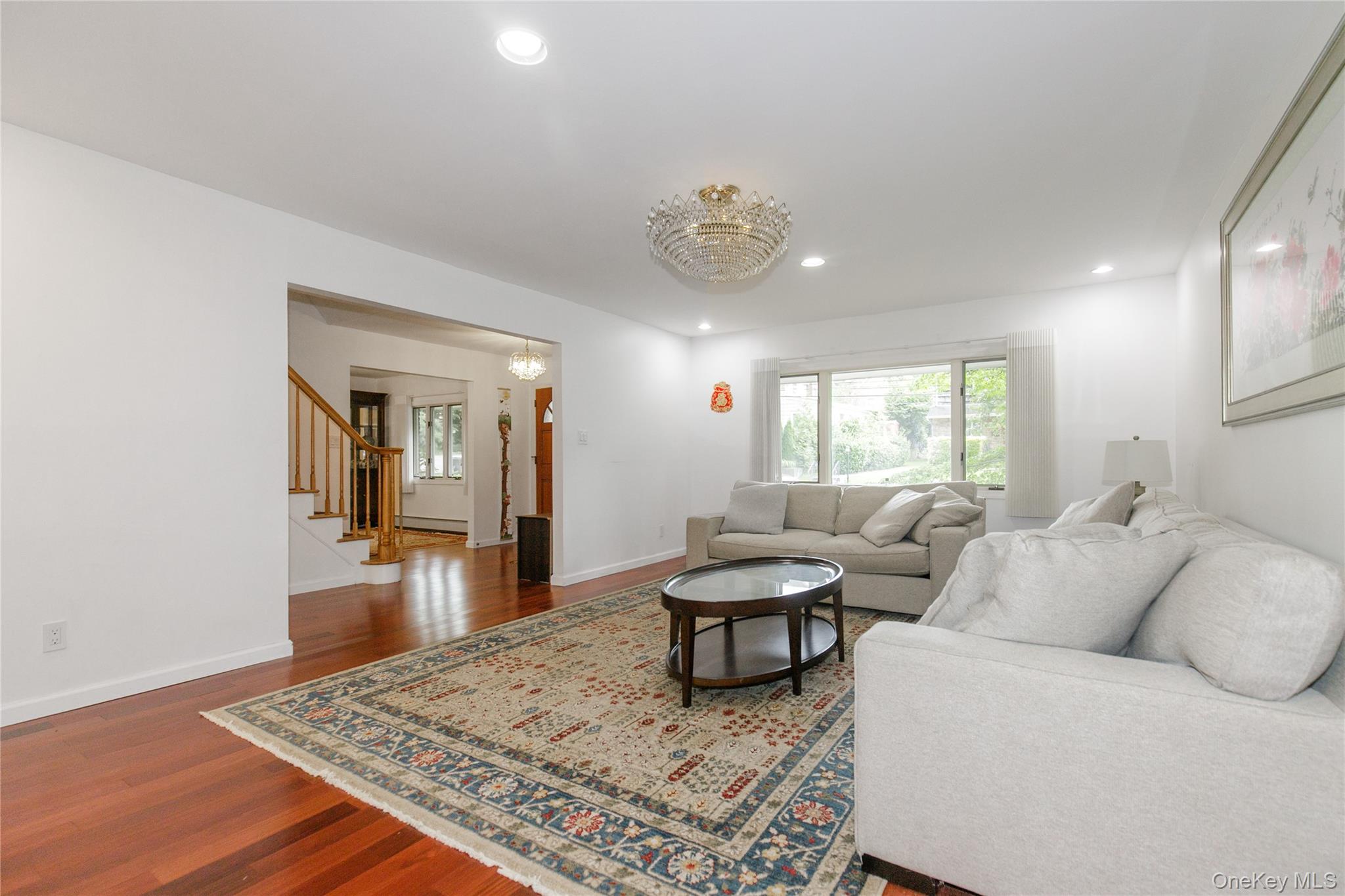 43 ELM Street, Great Neck, NY 11021