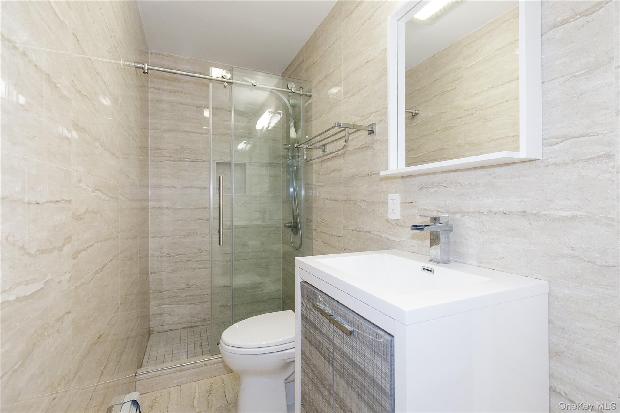 43 ELM Street, Great Neck, NY 11021