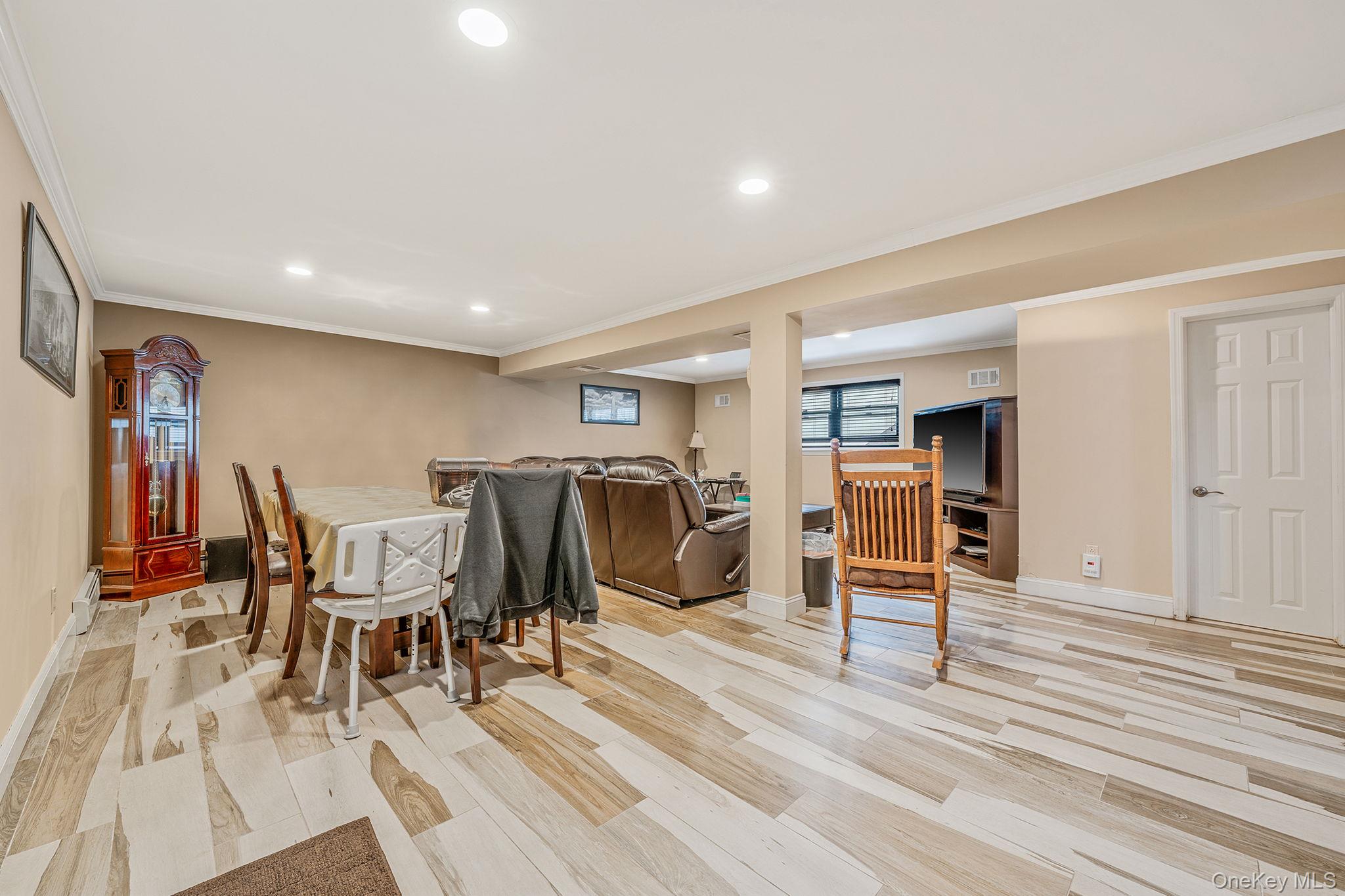 73 Elaine Drive, Oceanside, NY 11572