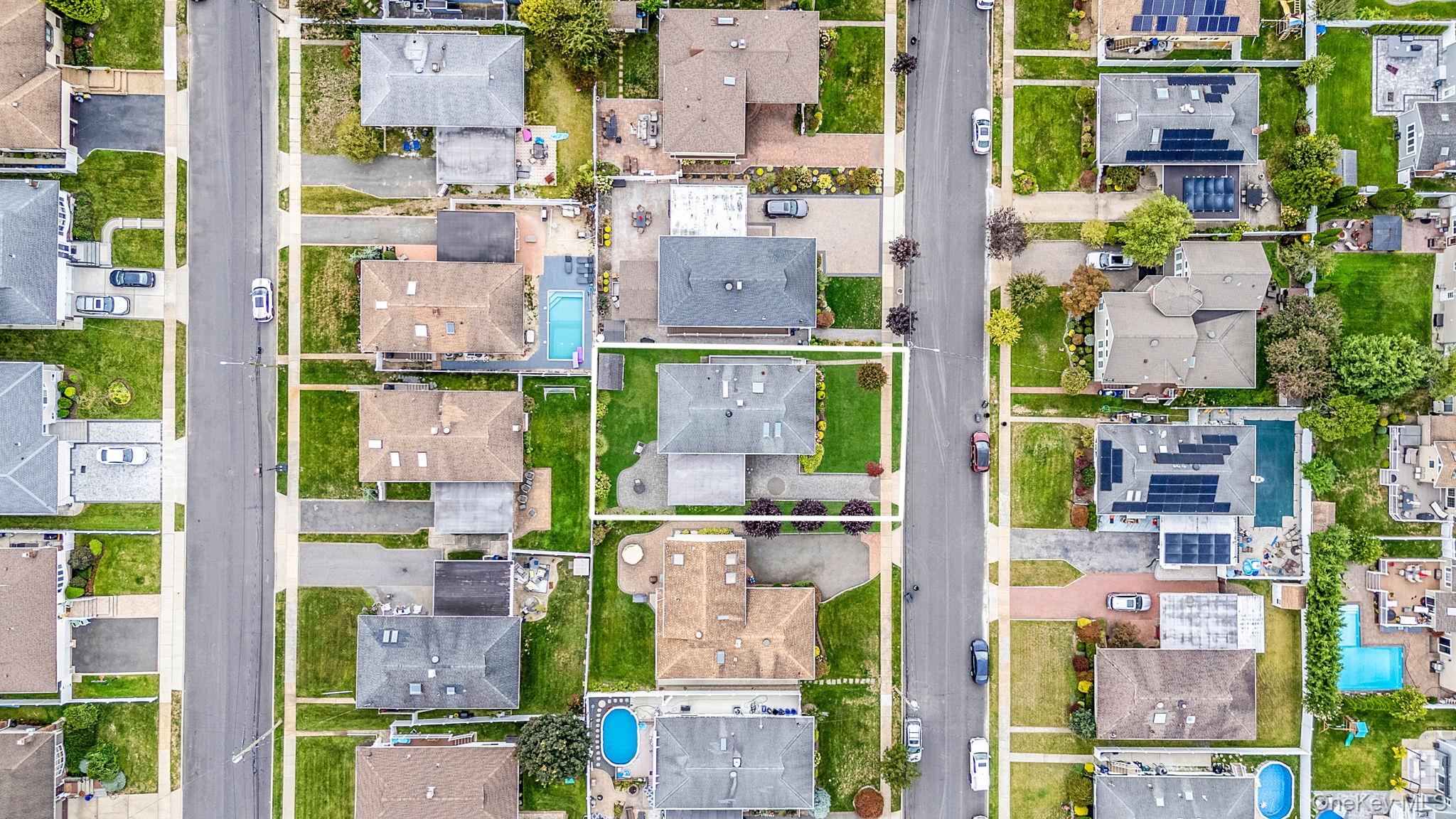 73 Elaine Drive, Oceanside, NY 11572