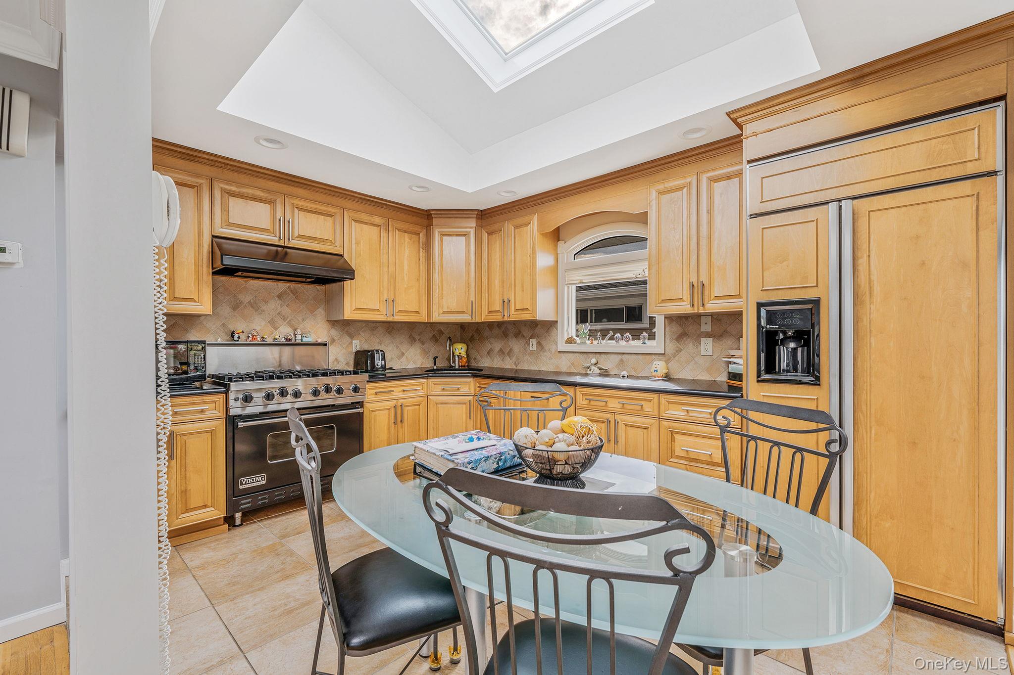 73 Elaine Drive, Oceanside, NY 11572