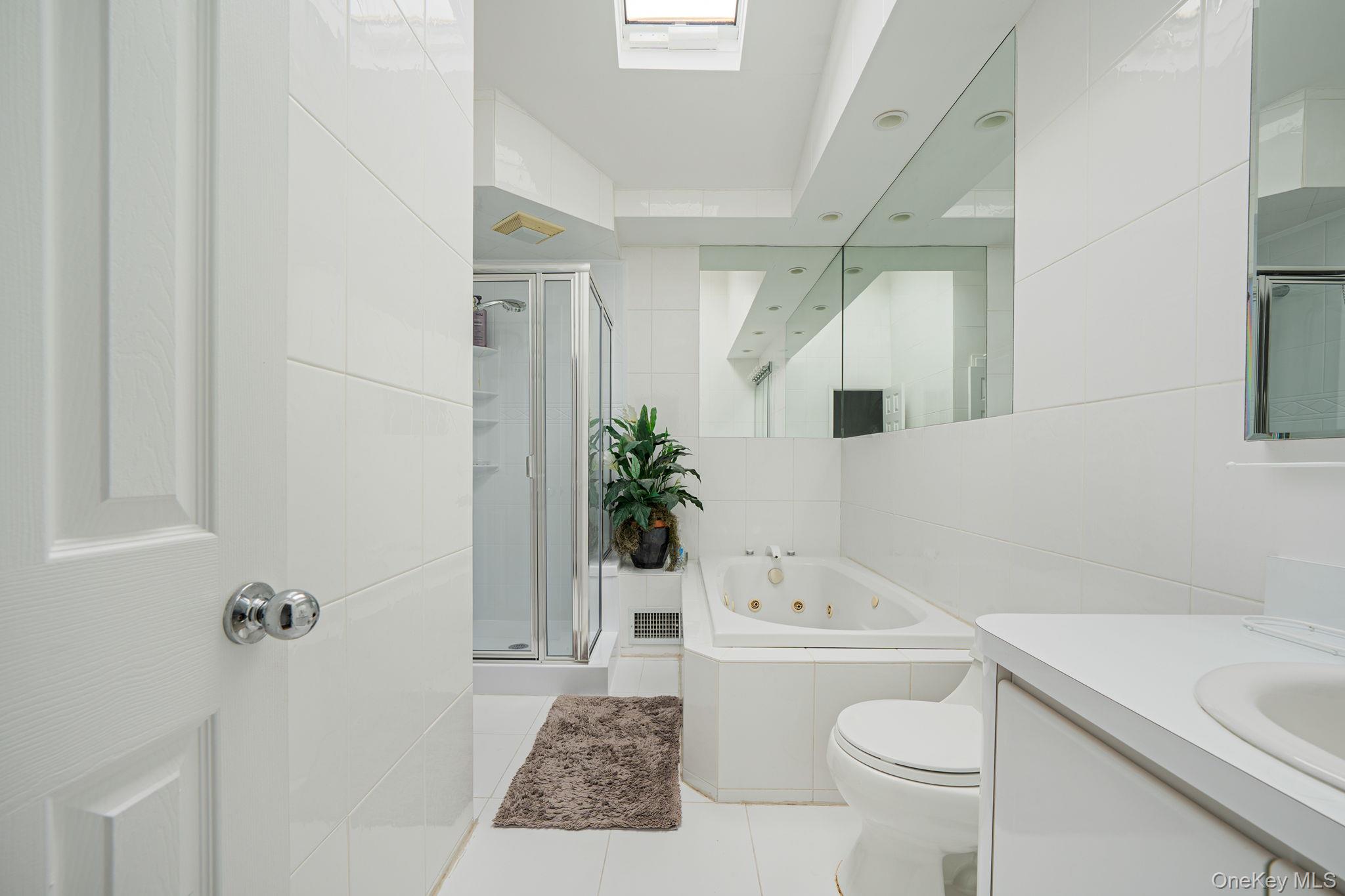 73 Elaine Drive, Oceanside, NY 11572