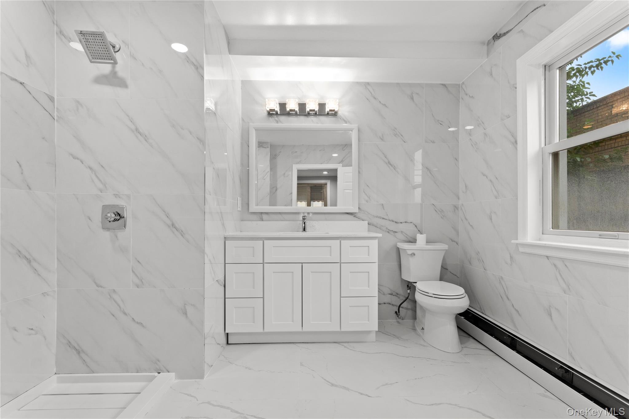 14209 45th Ave, Flushing, NY 11355