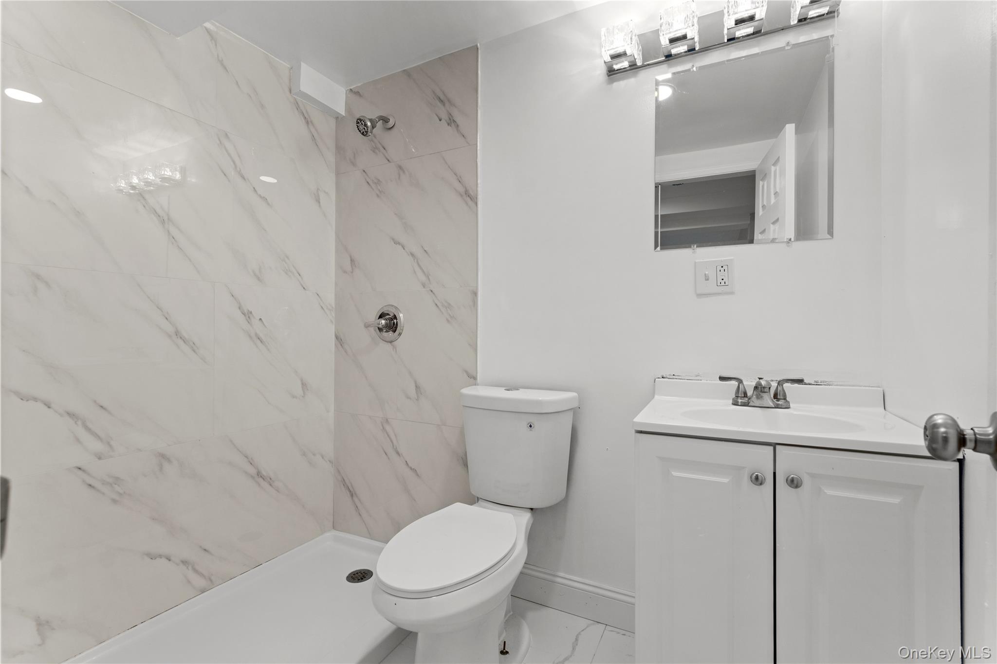 14209 45th Ave, Flushing, NY 11355