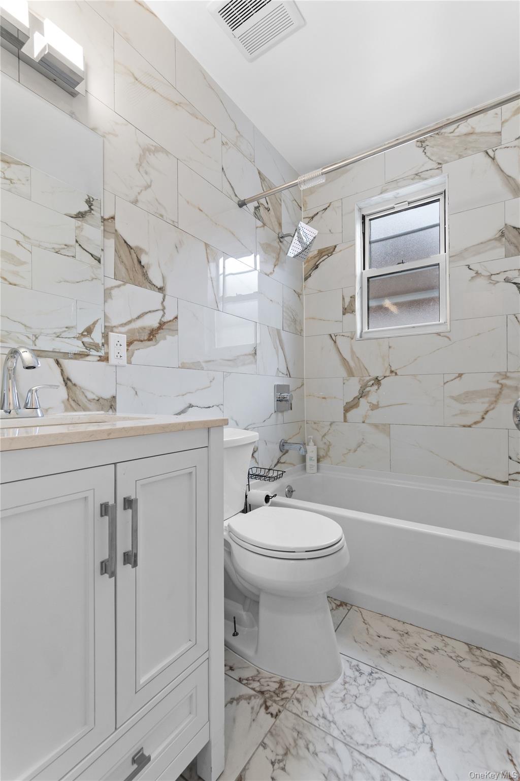 14209 45th Ave, Flushing, NY 11355