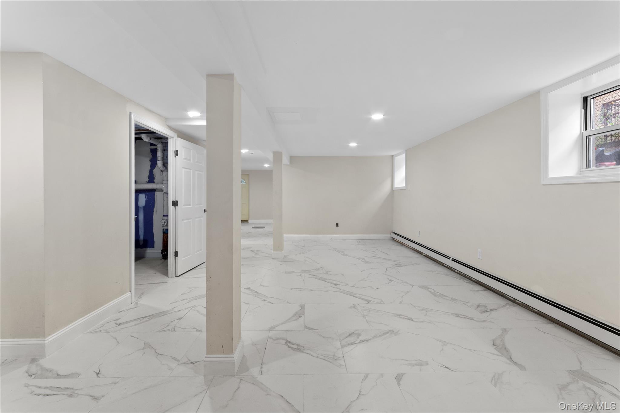 14209 45th Ave, Flushing, NY 11355