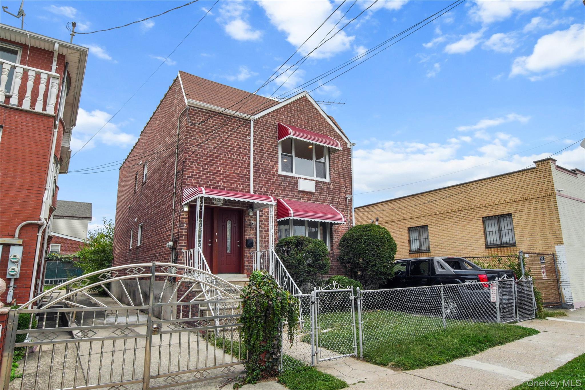 14209 45th Ave, Flushing, NY 11355
