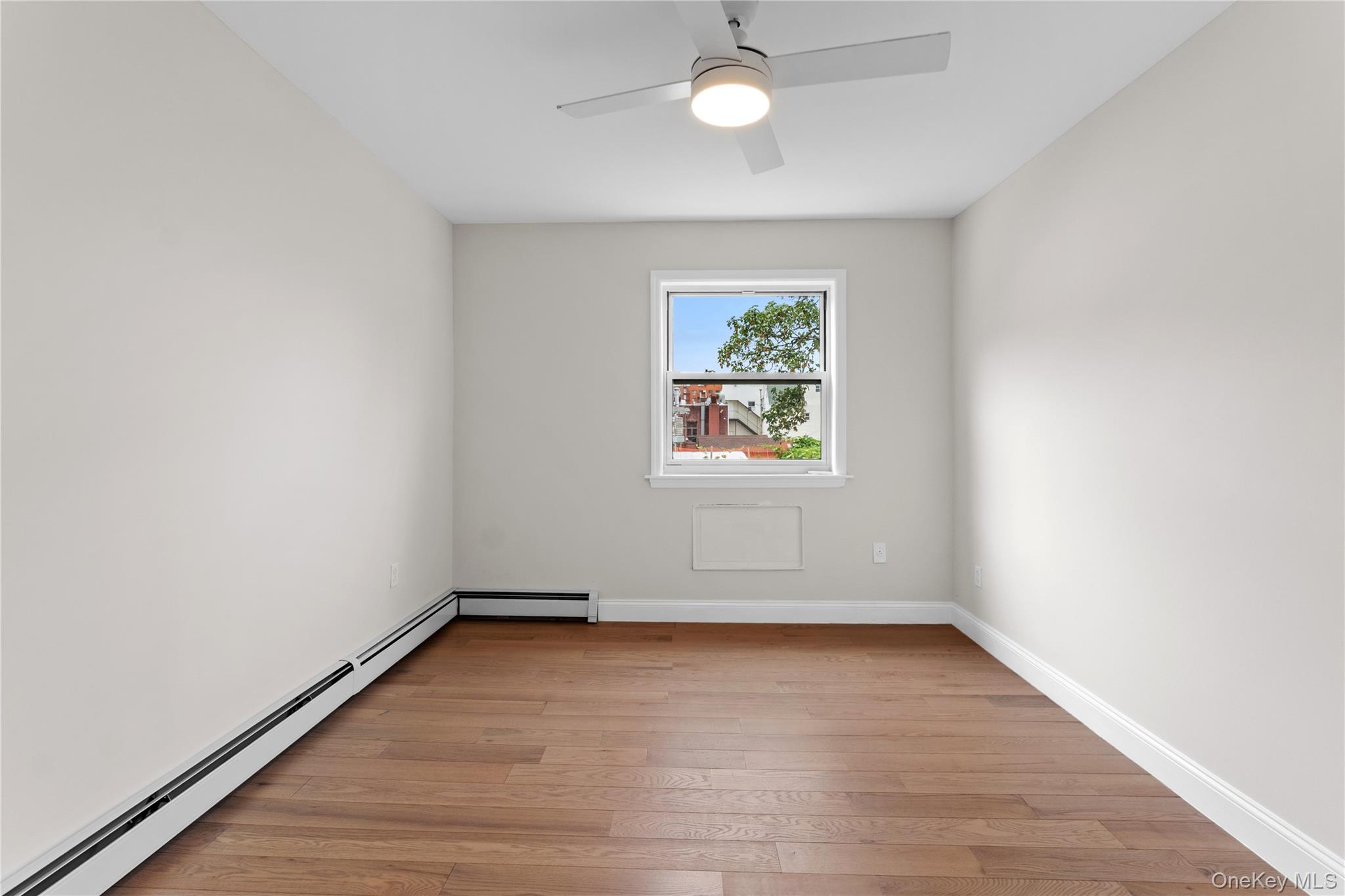 14209 45th Ave, Flushing, NY 11355