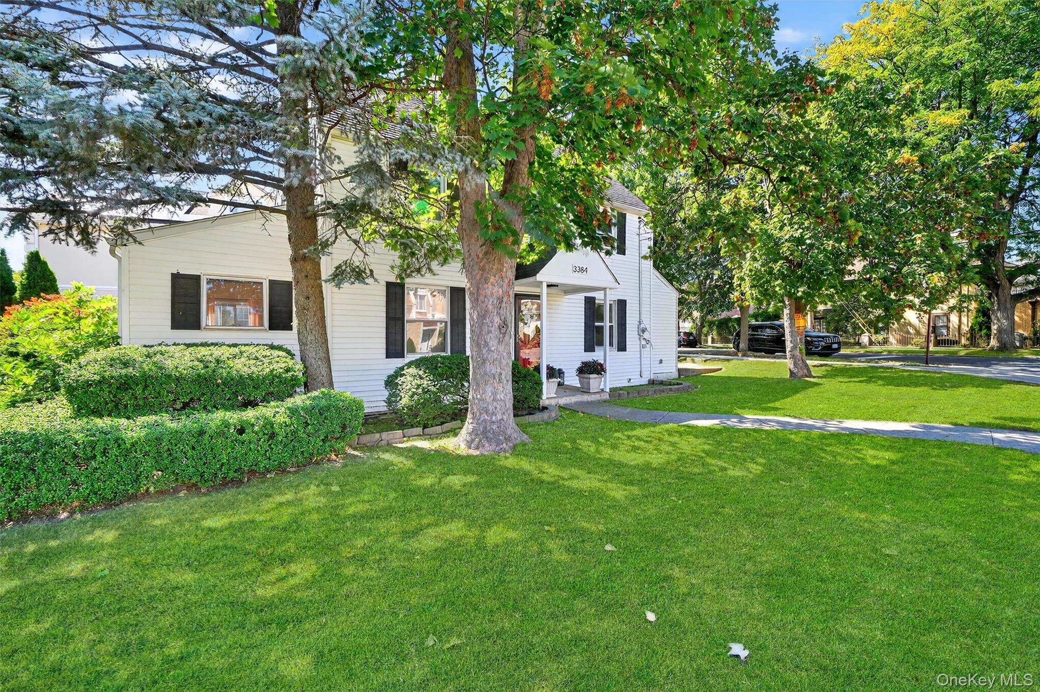 3384 Country Club Road, Bronx, NY 10465