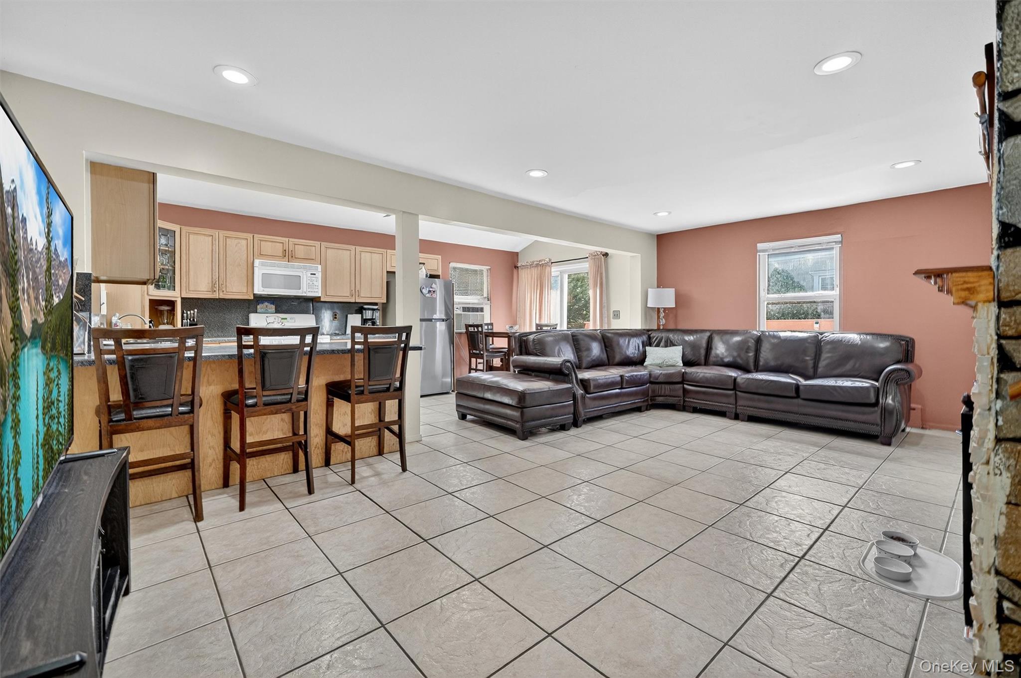 3384 Country Club Road, Bronx, NY 10465