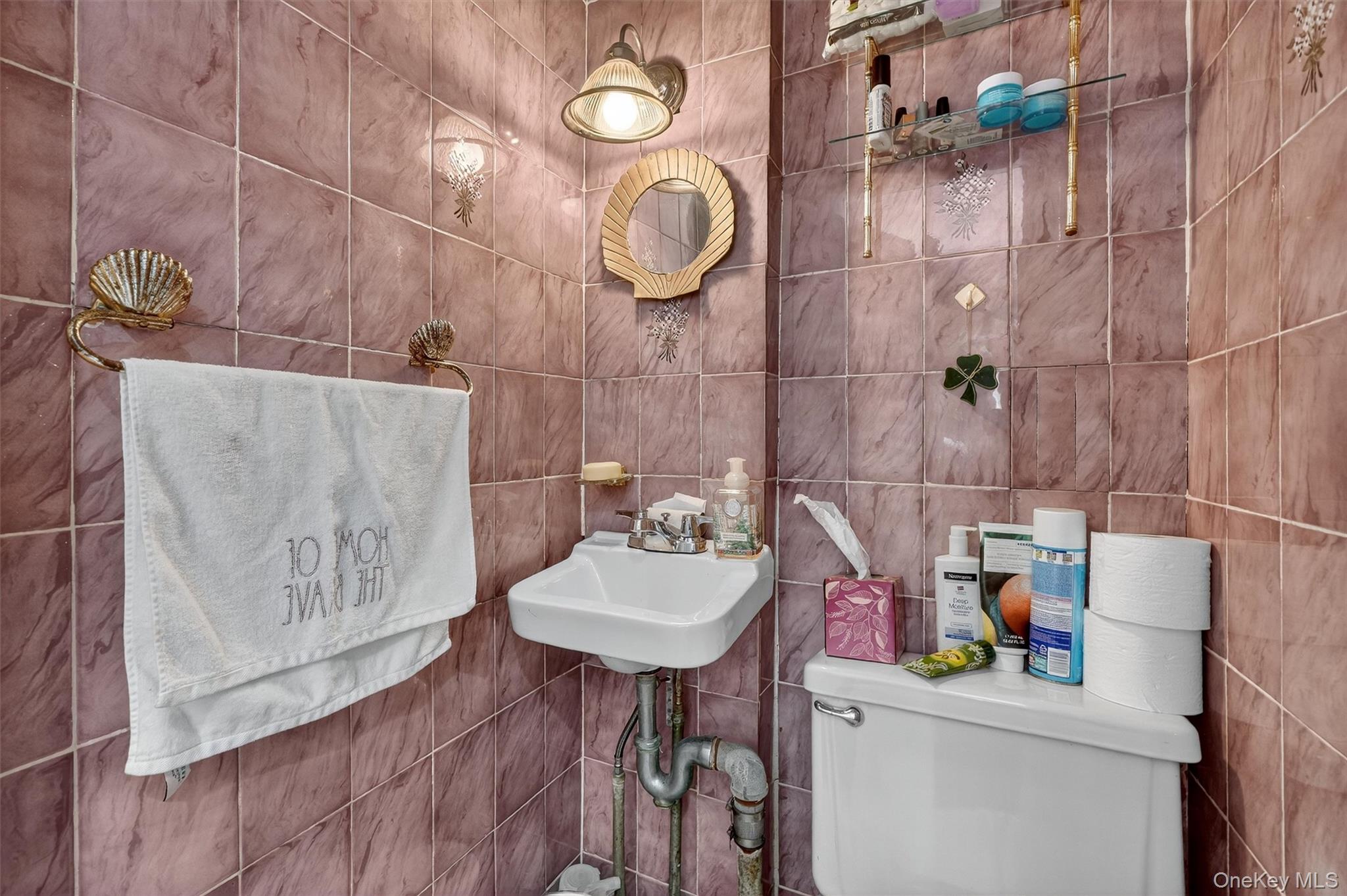 3384 Country Club Road, Bronx, NY 10465