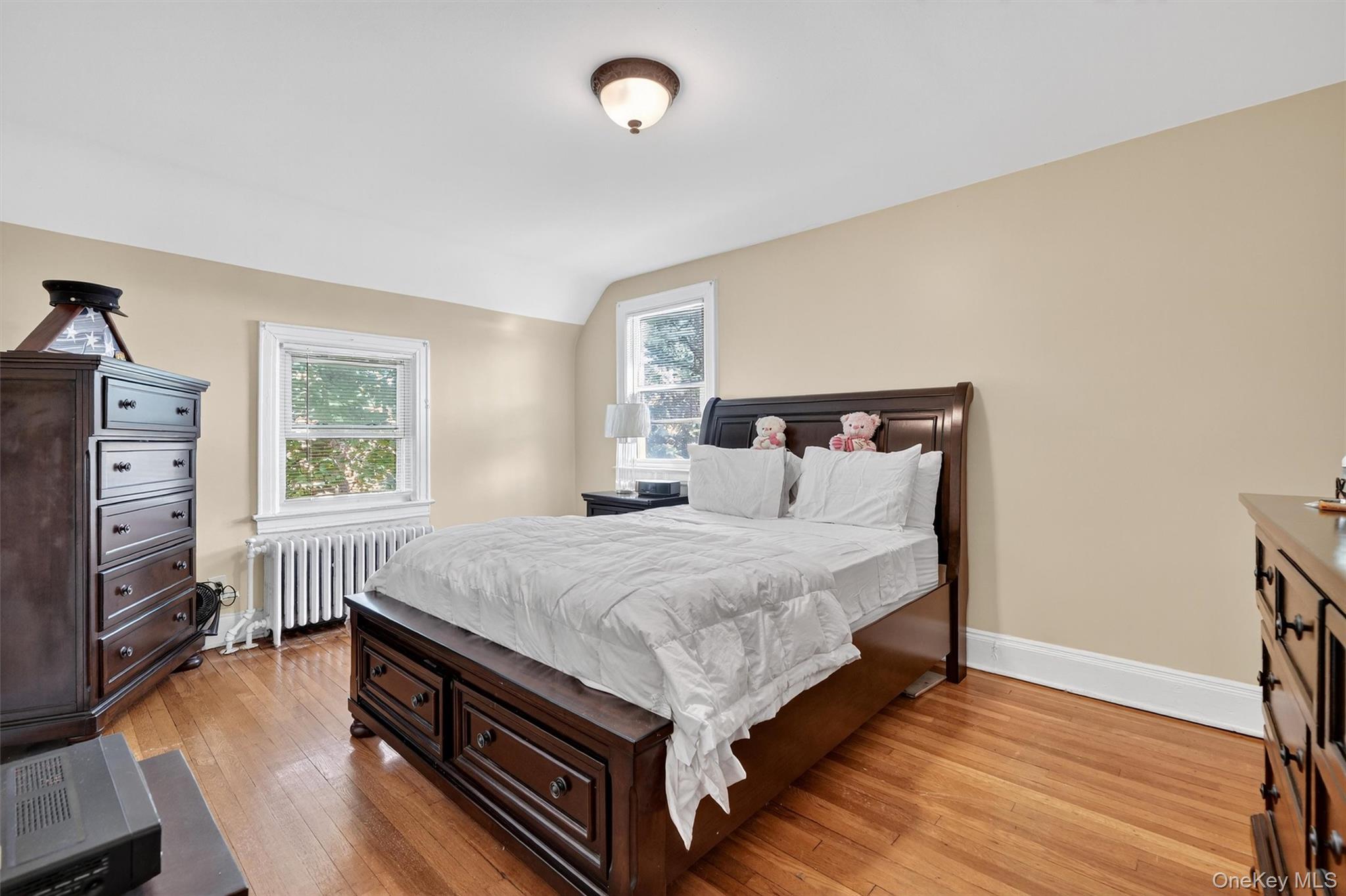 3384 Country Club Road, Bronx, NY 10465