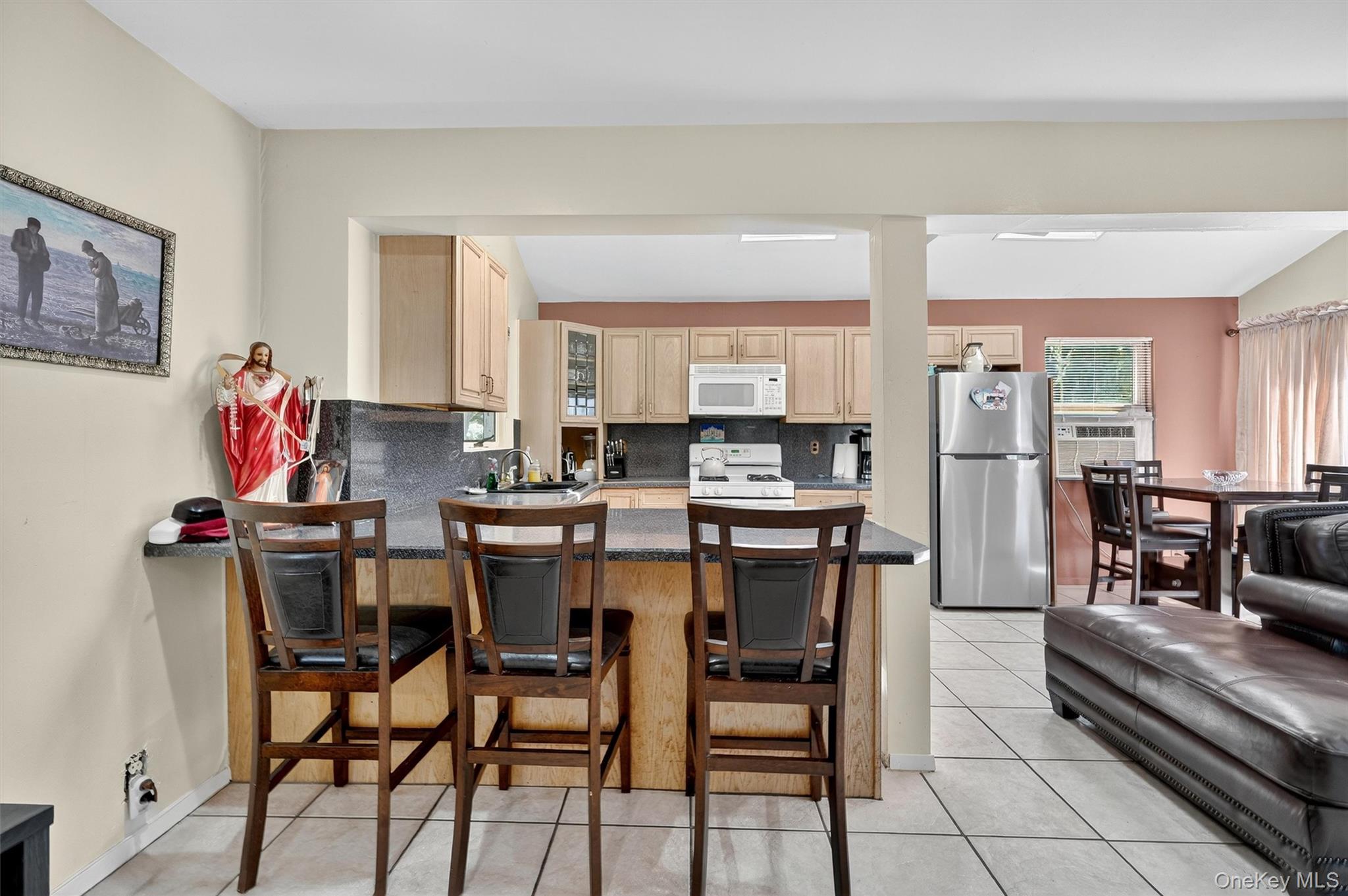 3384 Country Club Road, Bronx, NY 10465