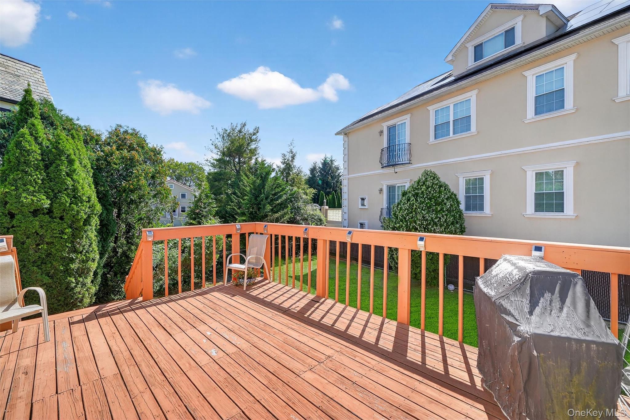 3384 Country Club Road, Bronx, NY 10465