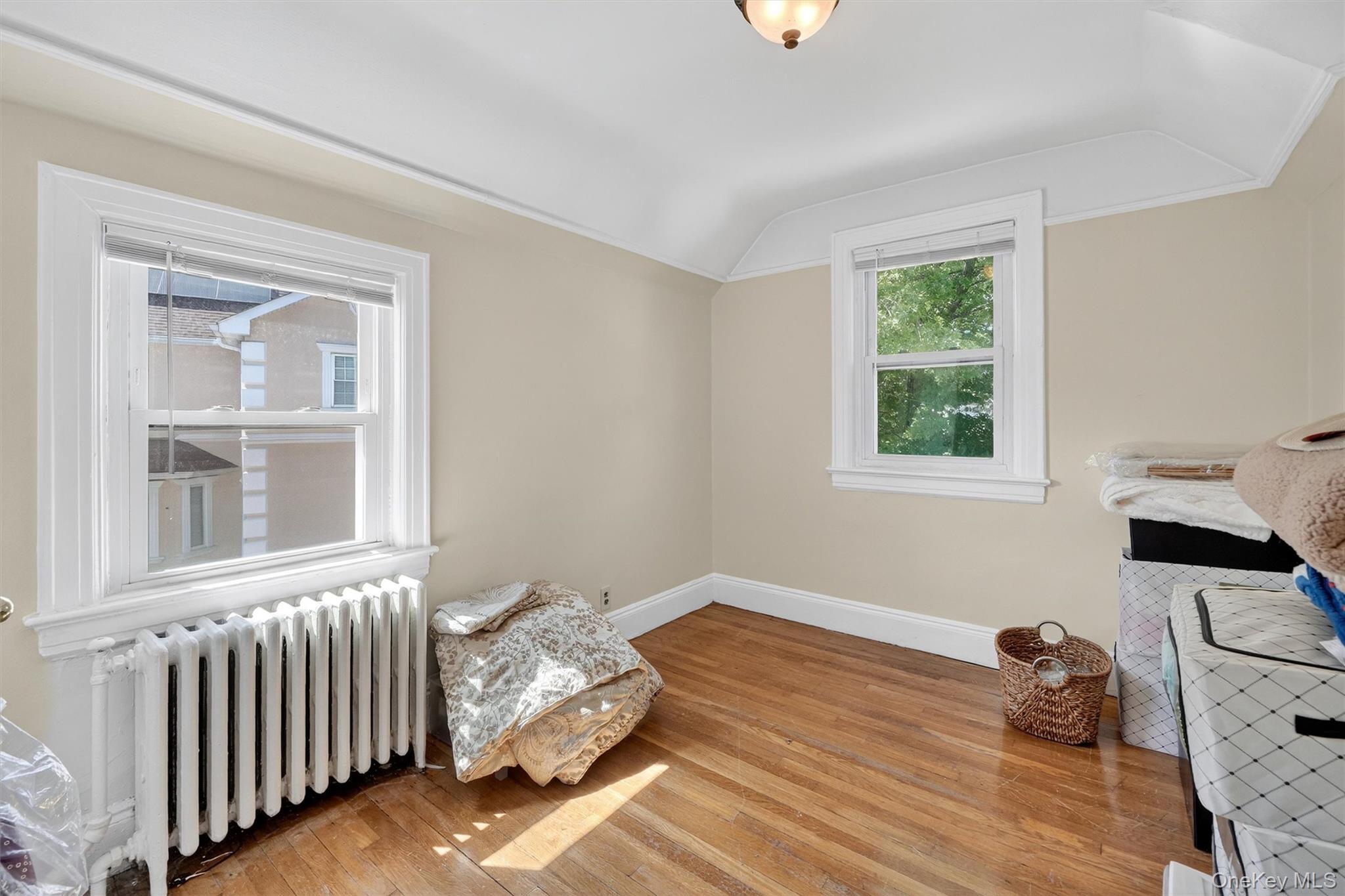 3384 Country Club Road, Bronx, NY 10465