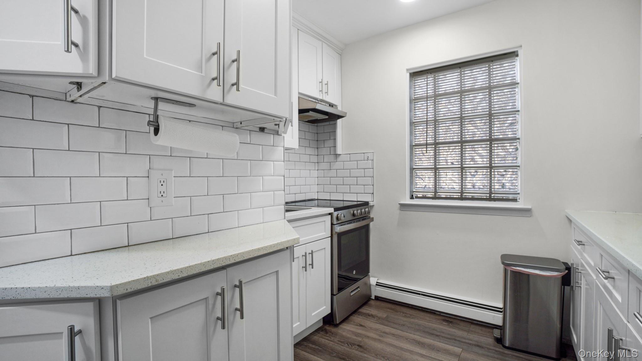 23 Madeline Lane, West Babylon, NY 11704