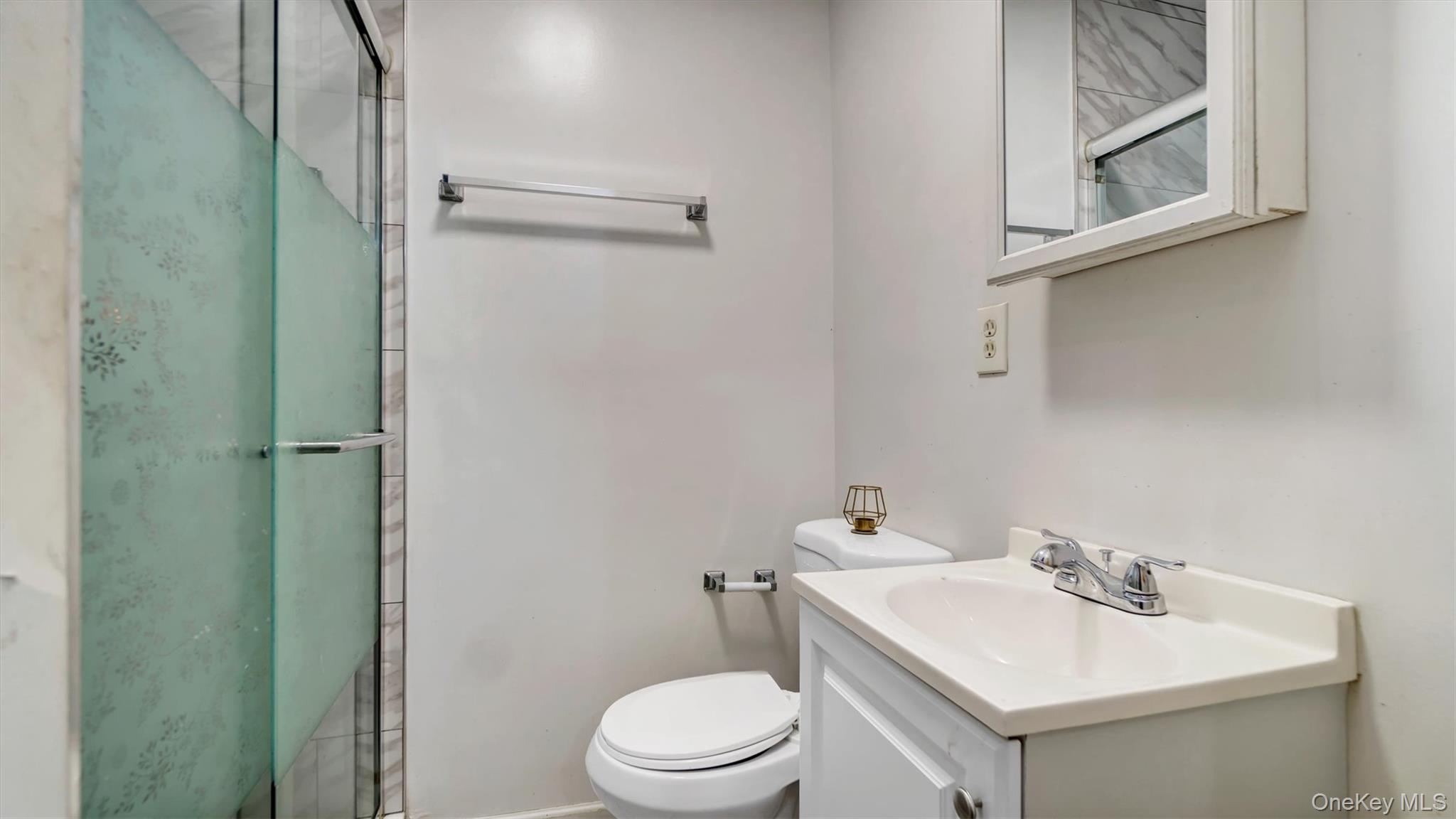 453 Ridgewood Avenue, Brooklyn, NY 11208