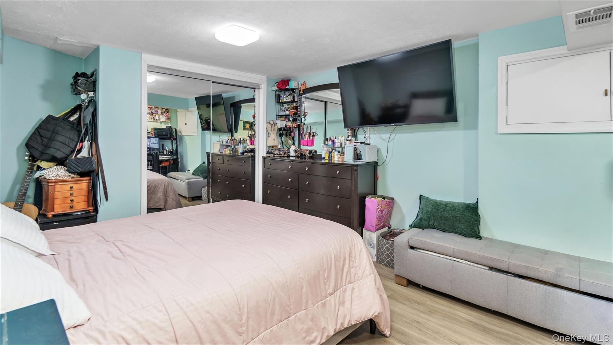 453 Ridgewood Avenue, Brooklyn, NY 11208