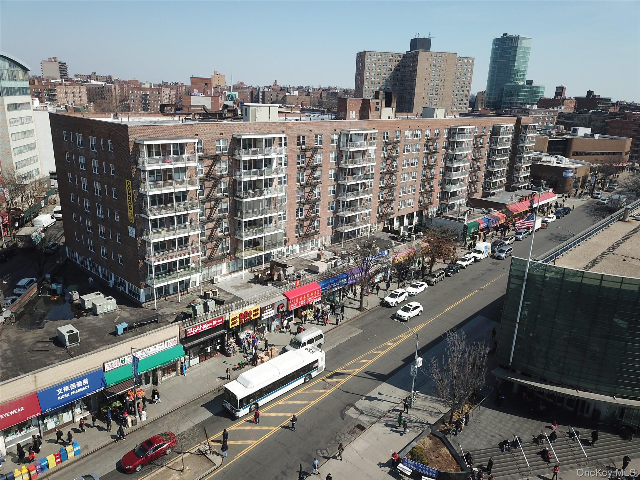 41-25 Kissena Boulevard # #3F, Flushing, NY 11355