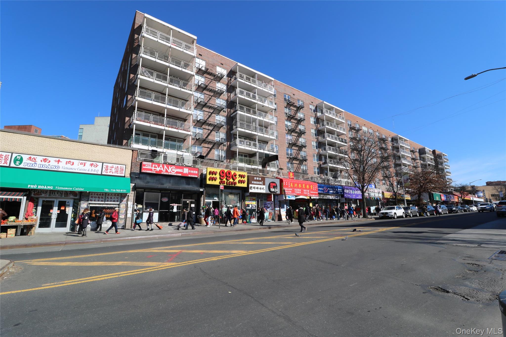 41-25 Kissena Boulevard # #3F, Flushing, NY 11355