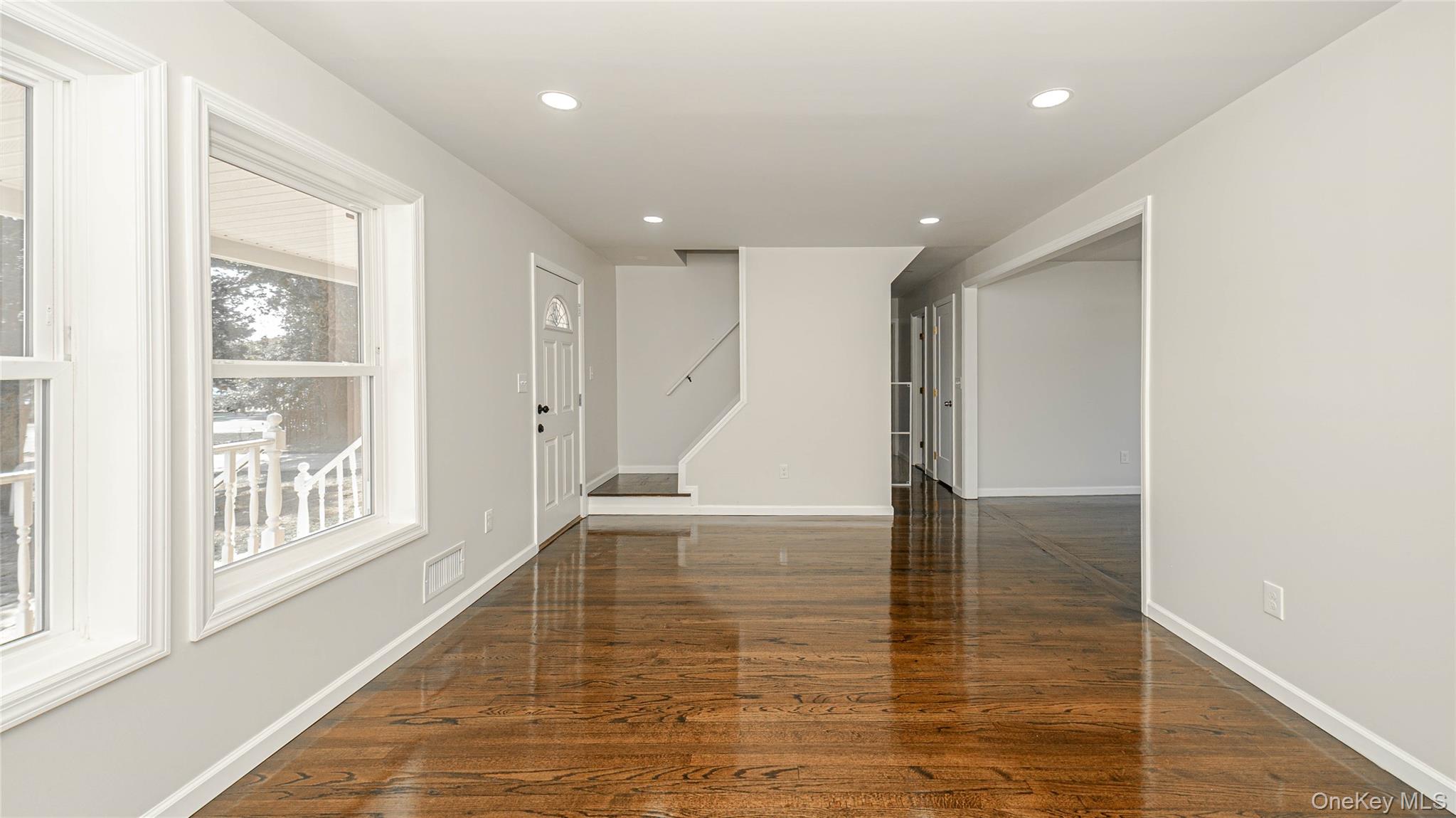 786 4th Avenue, Bay Shore, NY 11706