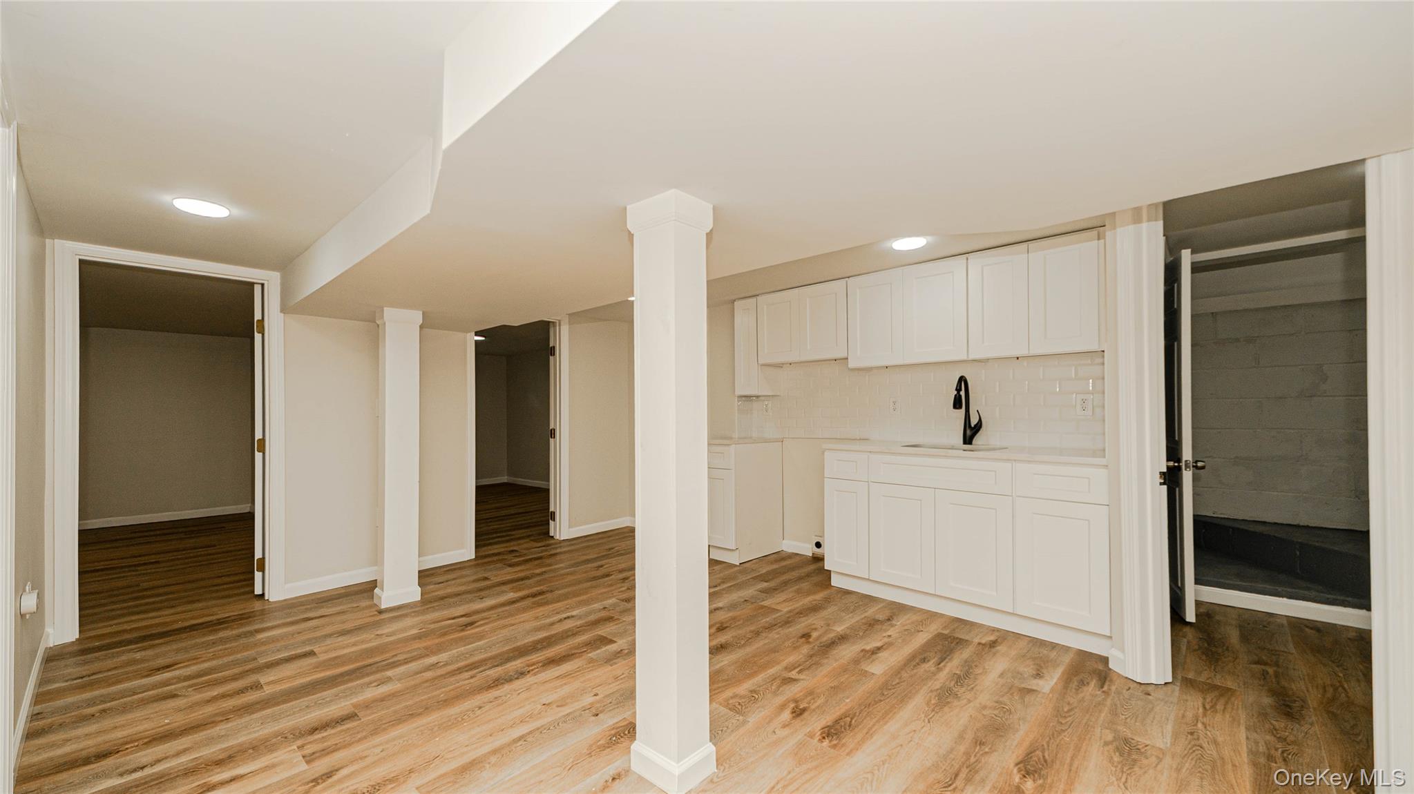 786 4th Avenue, Bay Shore, NY 11706