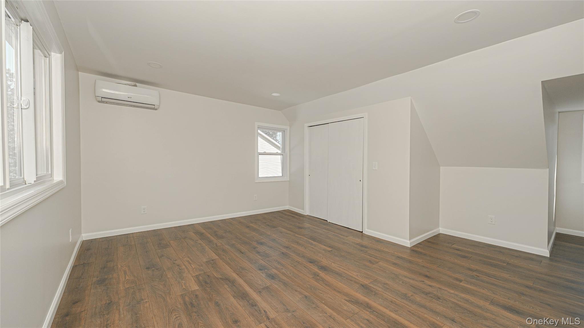 786 4th Avenue, Bay Shore, NY 11706