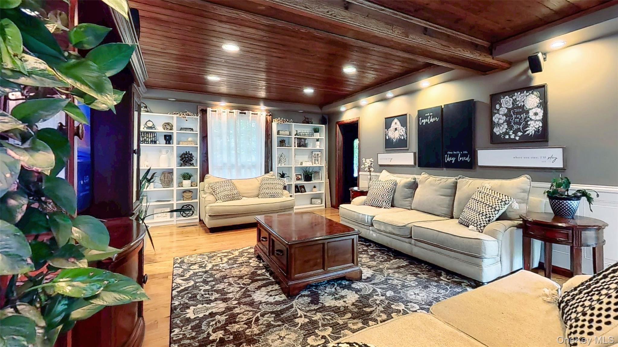 10 Stagecoach Lane, Amenia, NY 12501