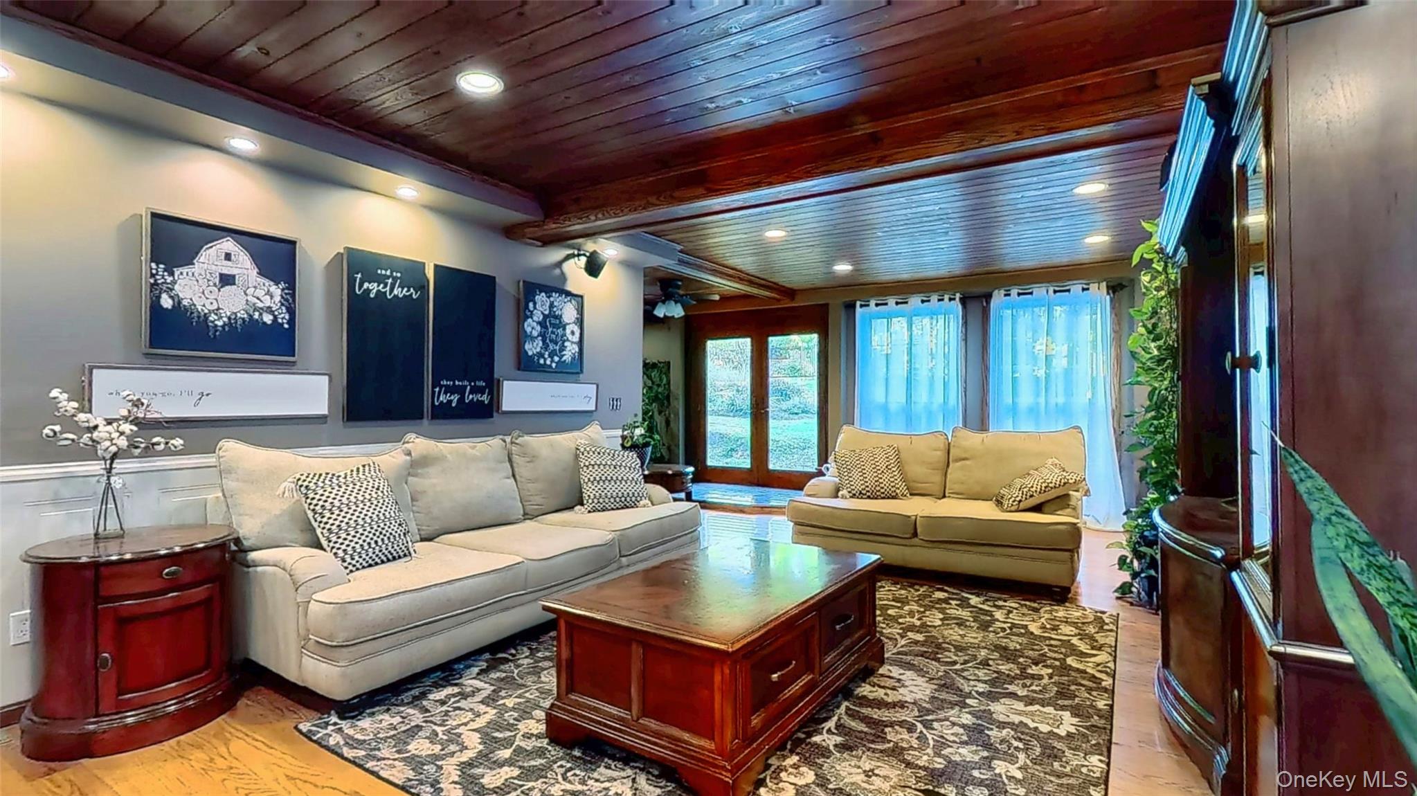 10 Stagecoach Lane, Amenia, NY 12501