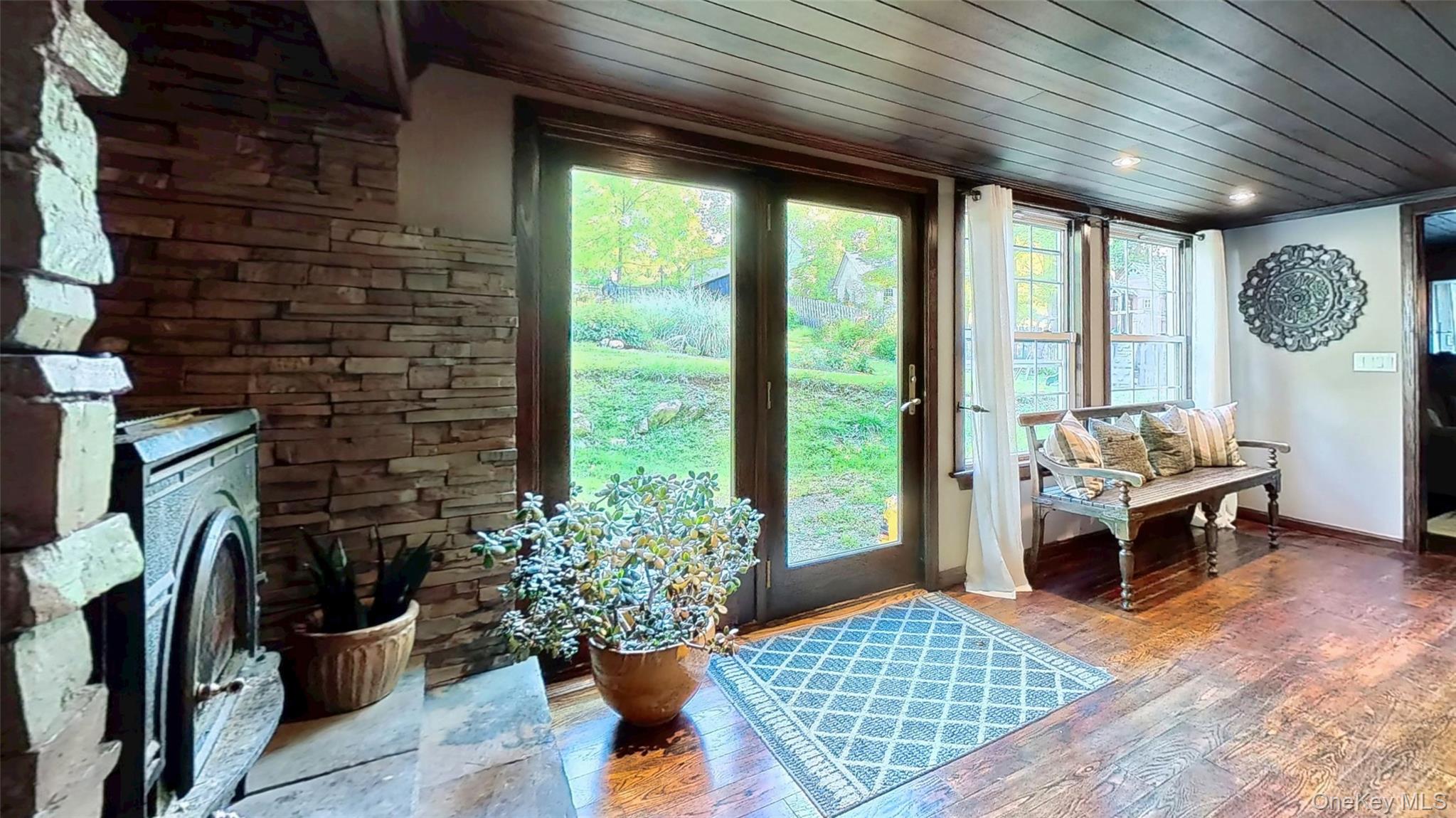 10 Stagecoach Lane, Amenia, NY 12501