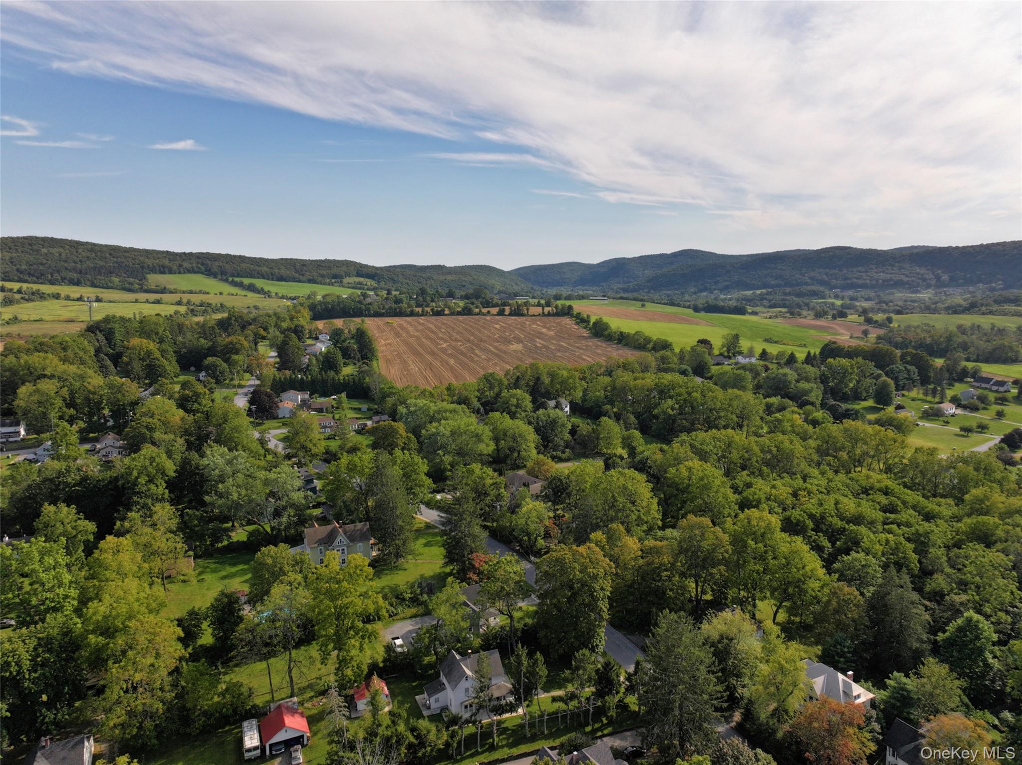 10 Stagecoach Lane, Amenia, NY 12501