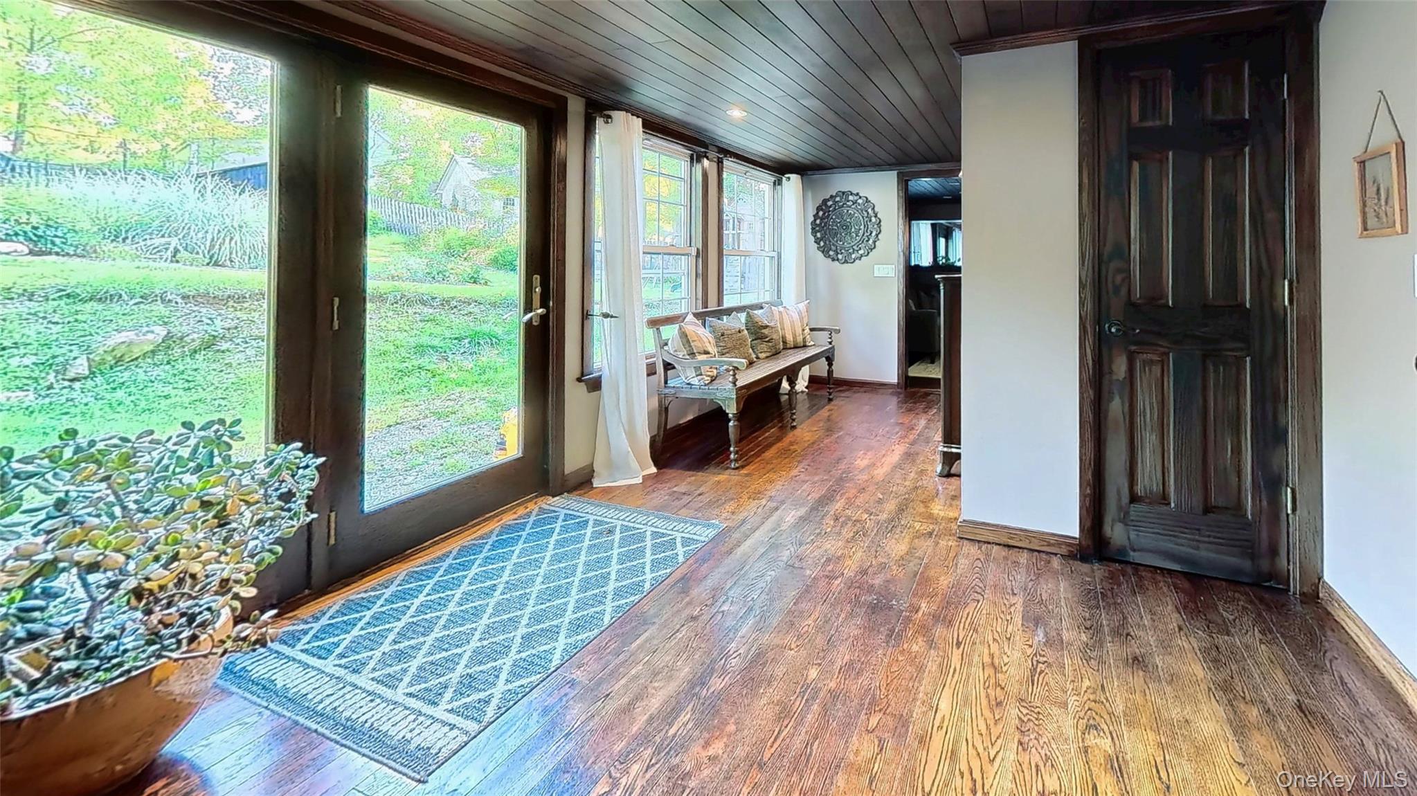 10 Stagecoach Lane, Amenia, NY 12501