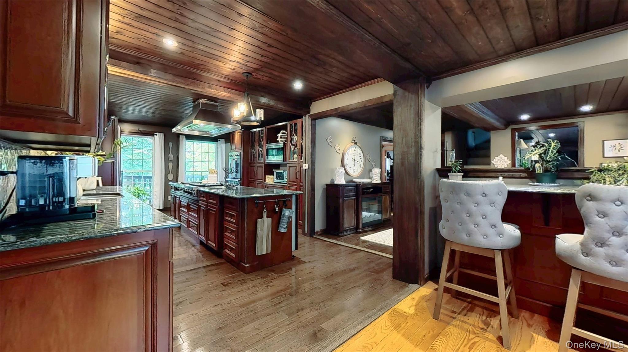 10 Stagecoach Lane, Amenia, NY 12501