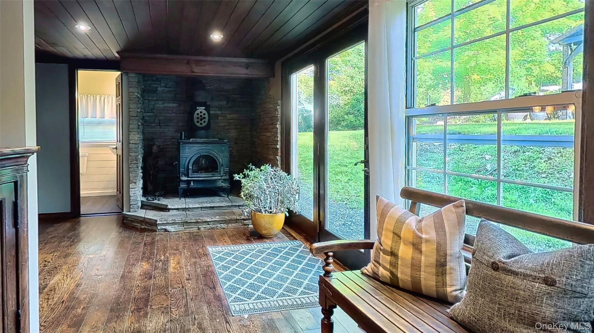 10 Stagecoach Lane, Amenia, NY 12501