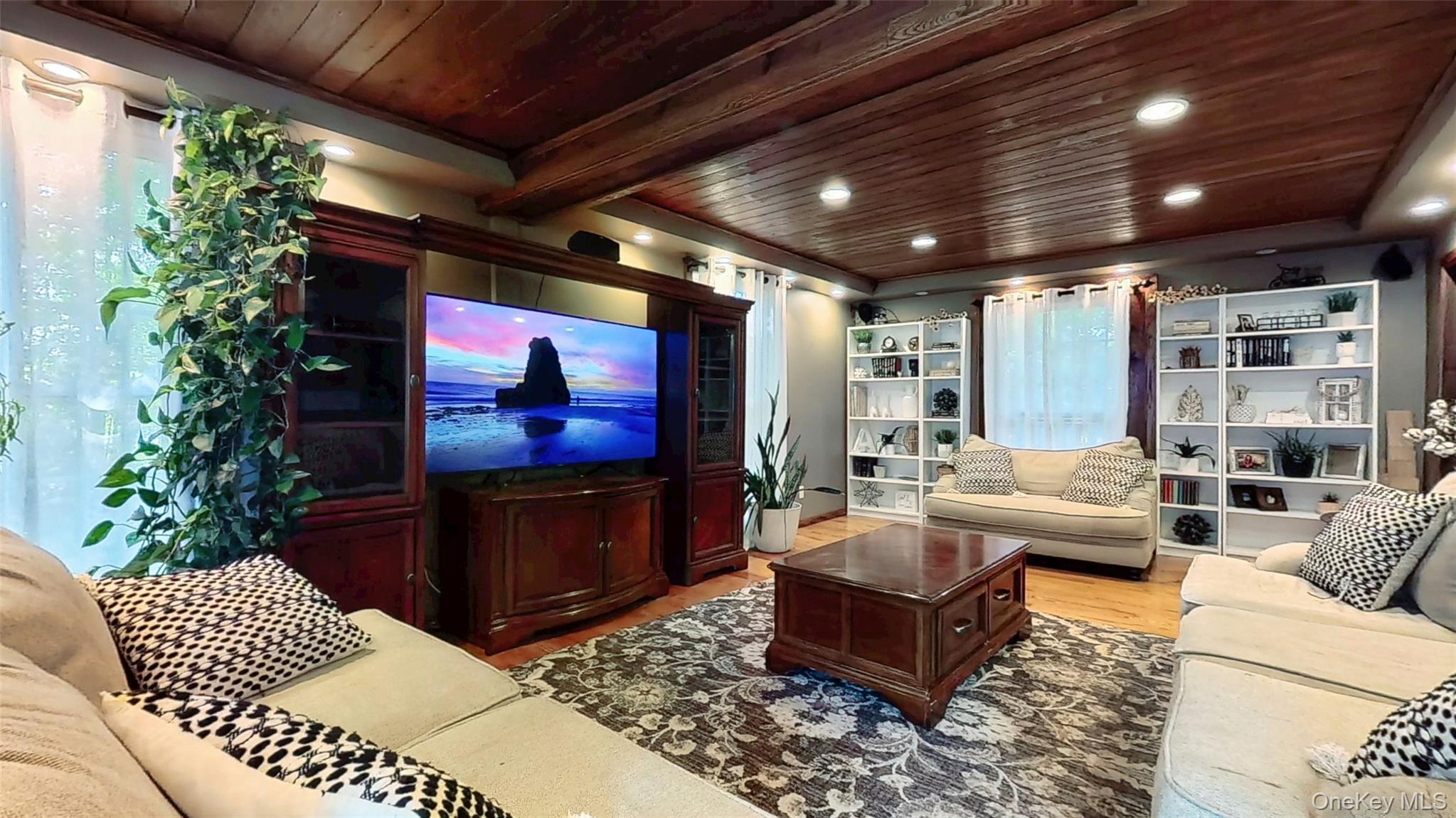 10 Stagecoach Lane, Amenia, NY 12501