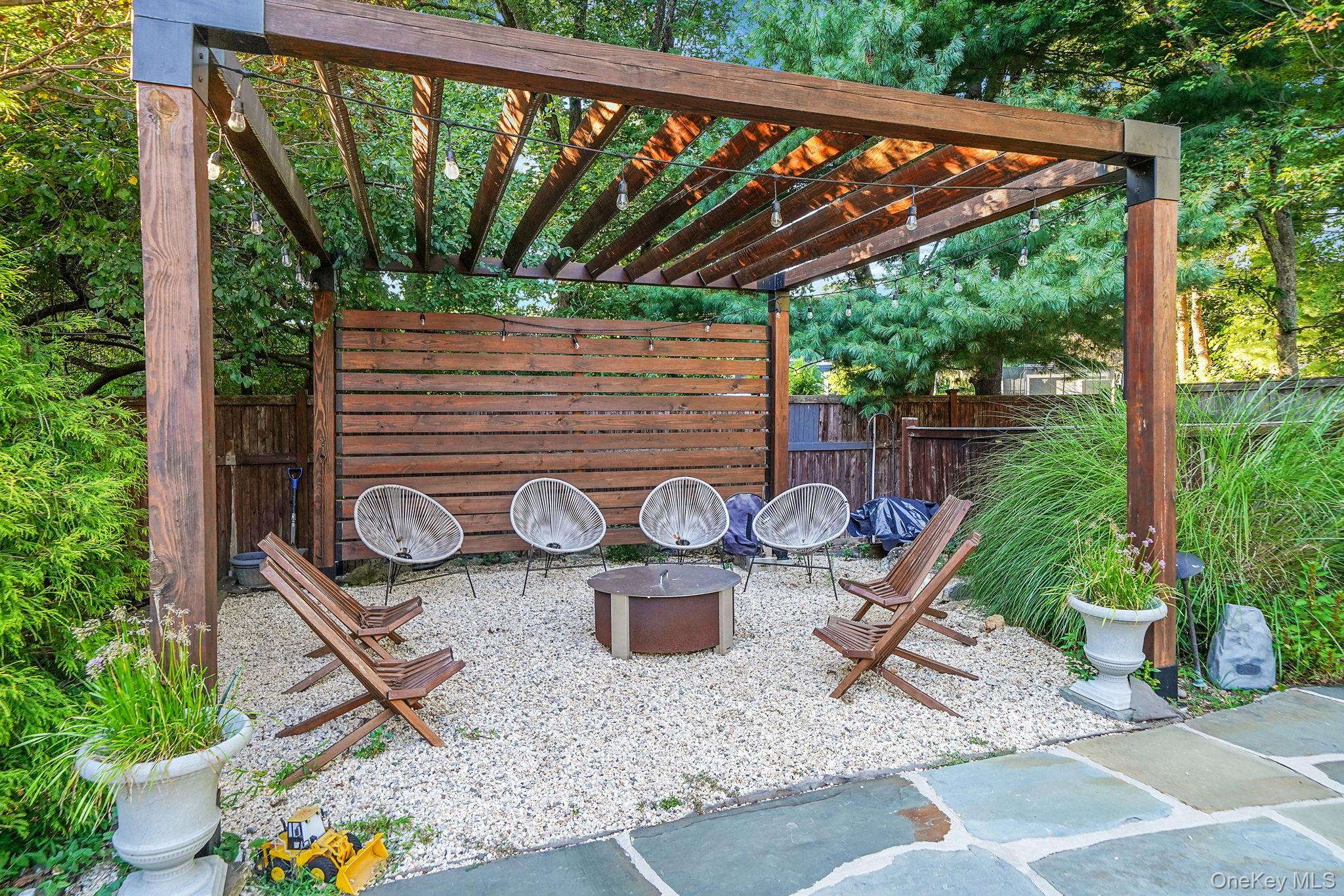 84 McCulloch Drive, Dix Hills, NY 11746