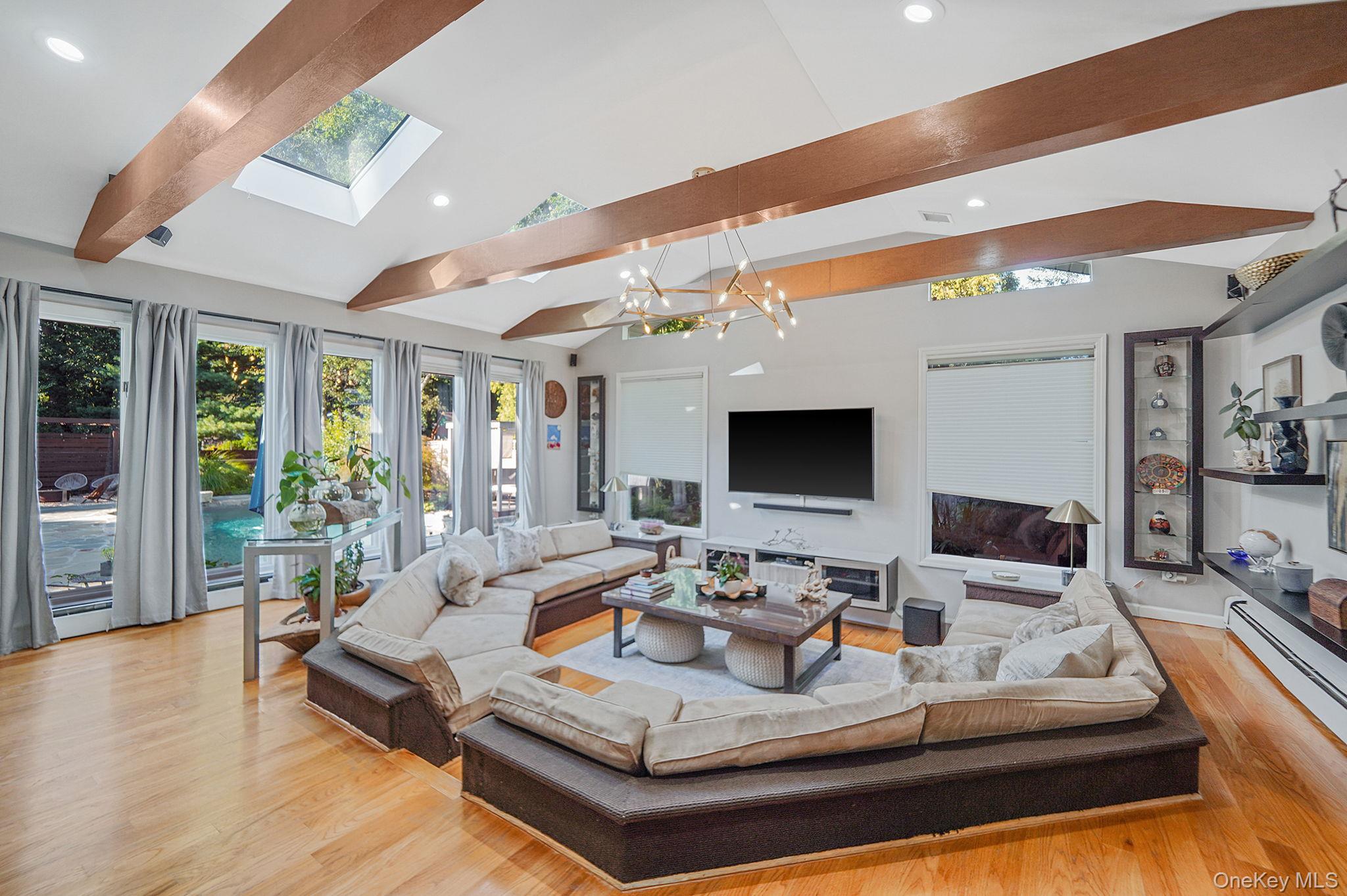 84 McCulloch Drive, Dix Hills, NY 11746