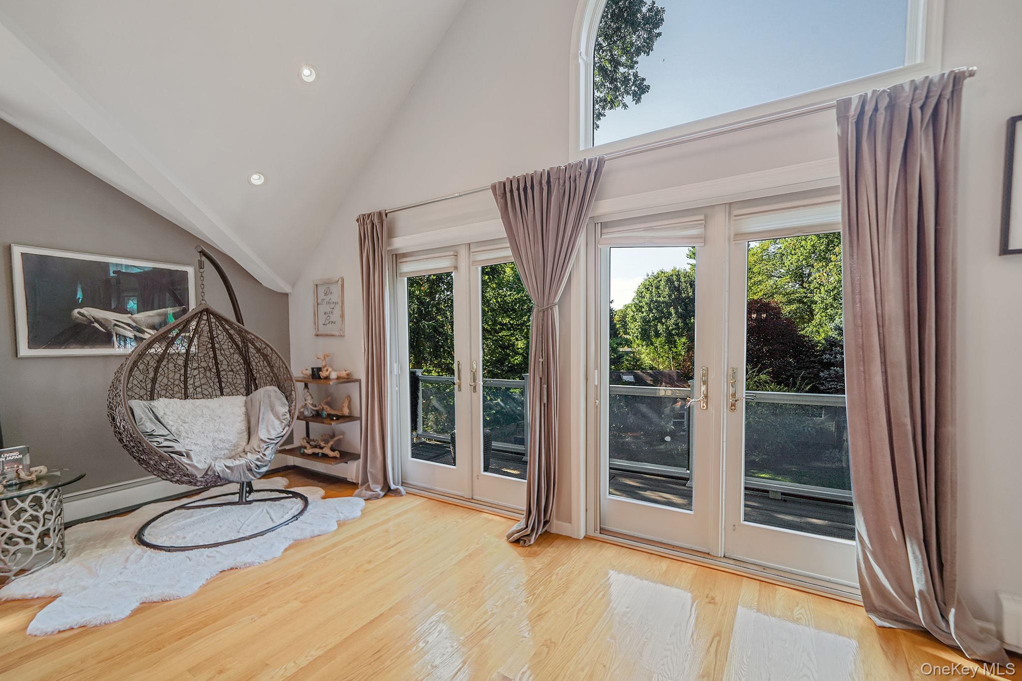 84 McCulloch Drive, Dix Hills, NY 11746