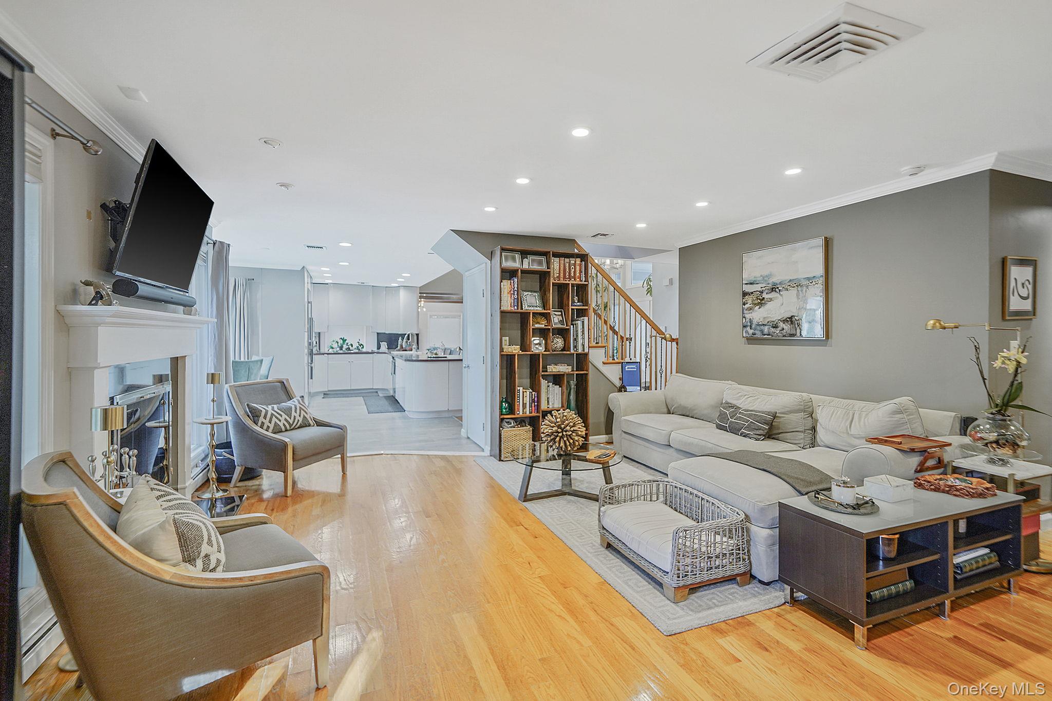 84 McCulloch Drive, Dix Hills, NY 11746