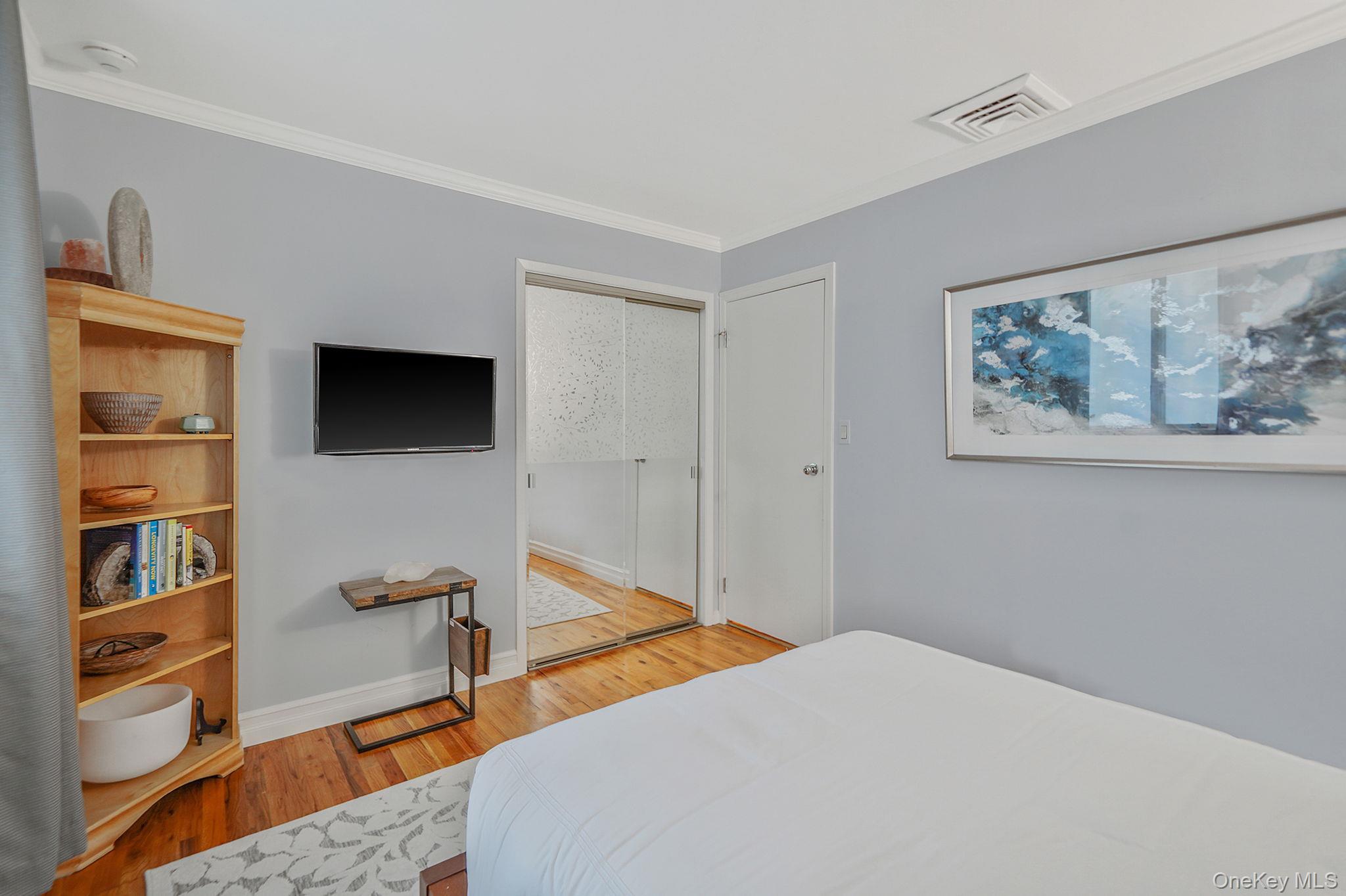 84 McCulloch Drive, Dix Hills, NY 11746