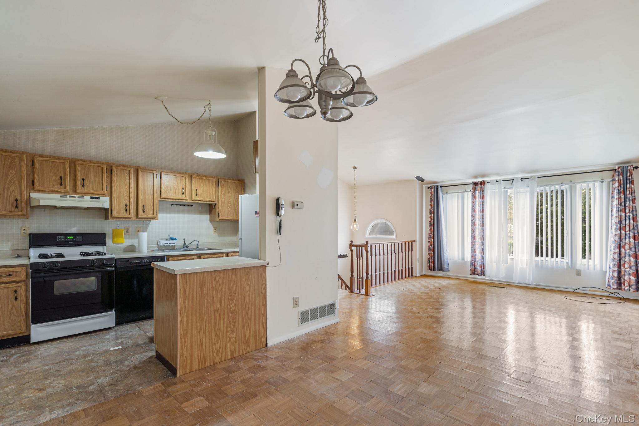 41 Iris Circle, Beacon, NY 12508