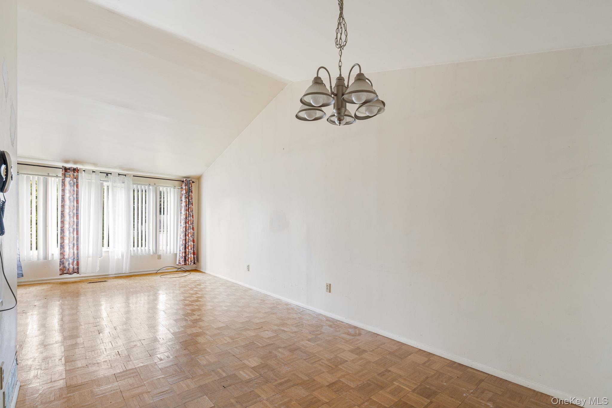 41 Iris Circle, Beacon, NY 12508