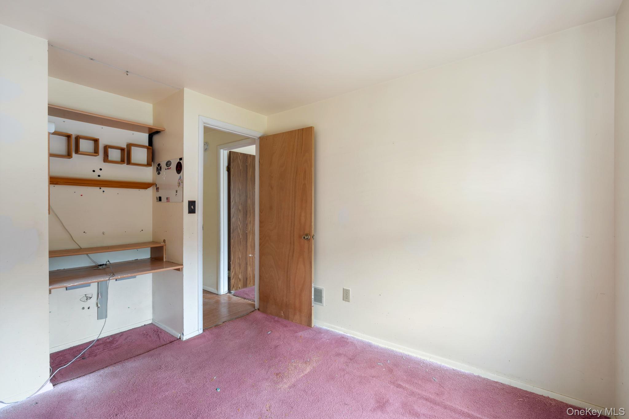 41 Iris Circle, Beacon, NY 12508