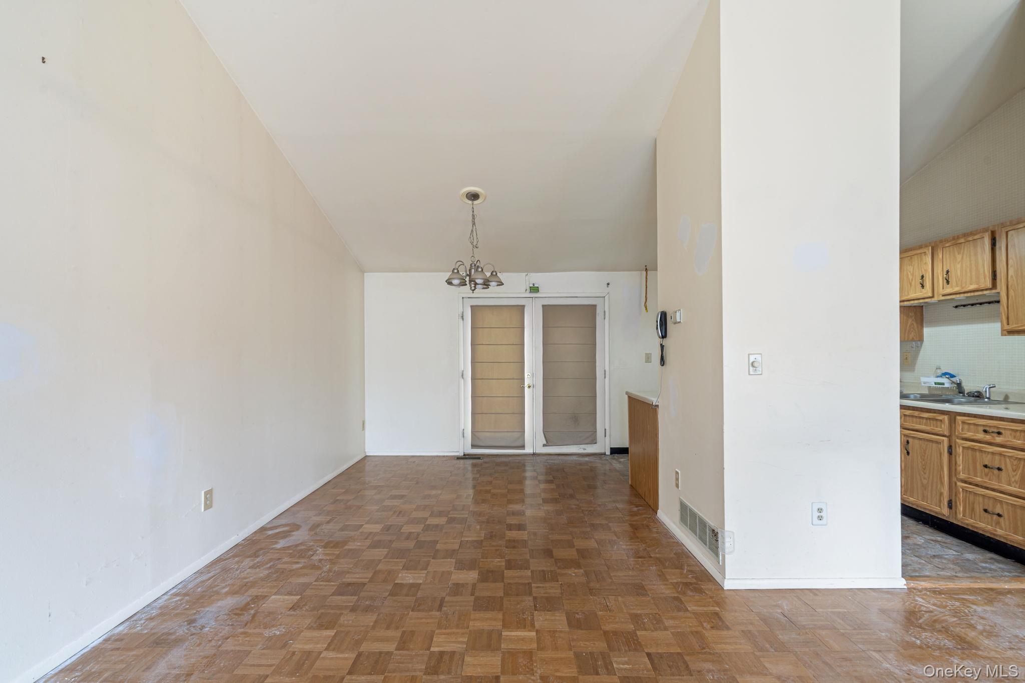 41 Iris Circle, Beacon, NY 12508